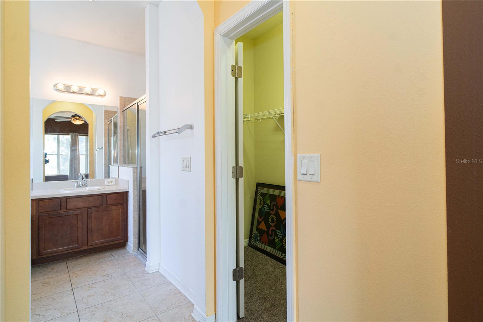 Image 21 of 36 For 561 Winthrop Drive