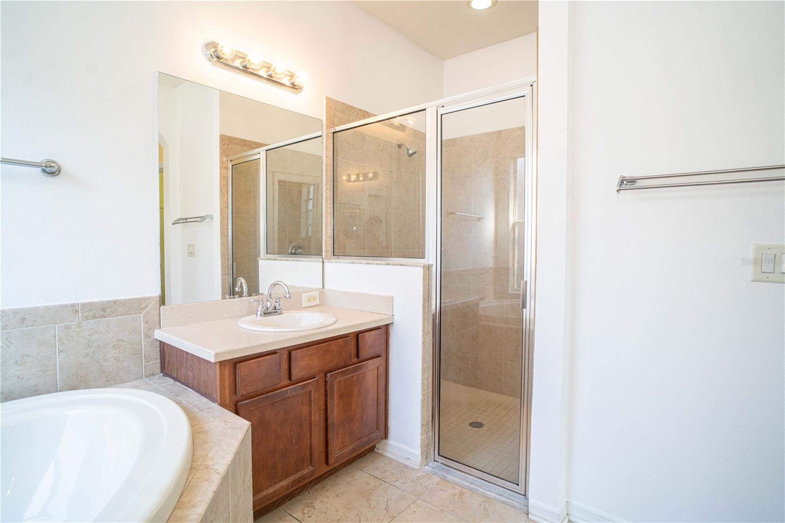 Image 24 of 36 For 561 Winthrop Drive