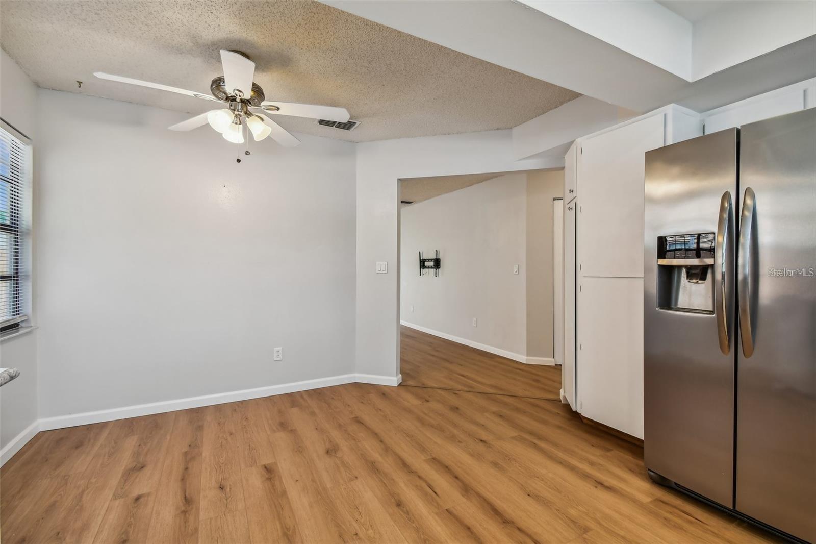 Image 10 of 34 For 2853 Whispering Drive N