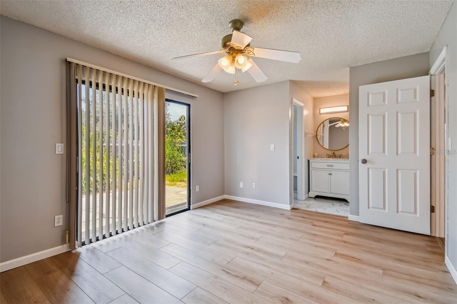 Image 20 of 34 For 2853 Whispering Drive N