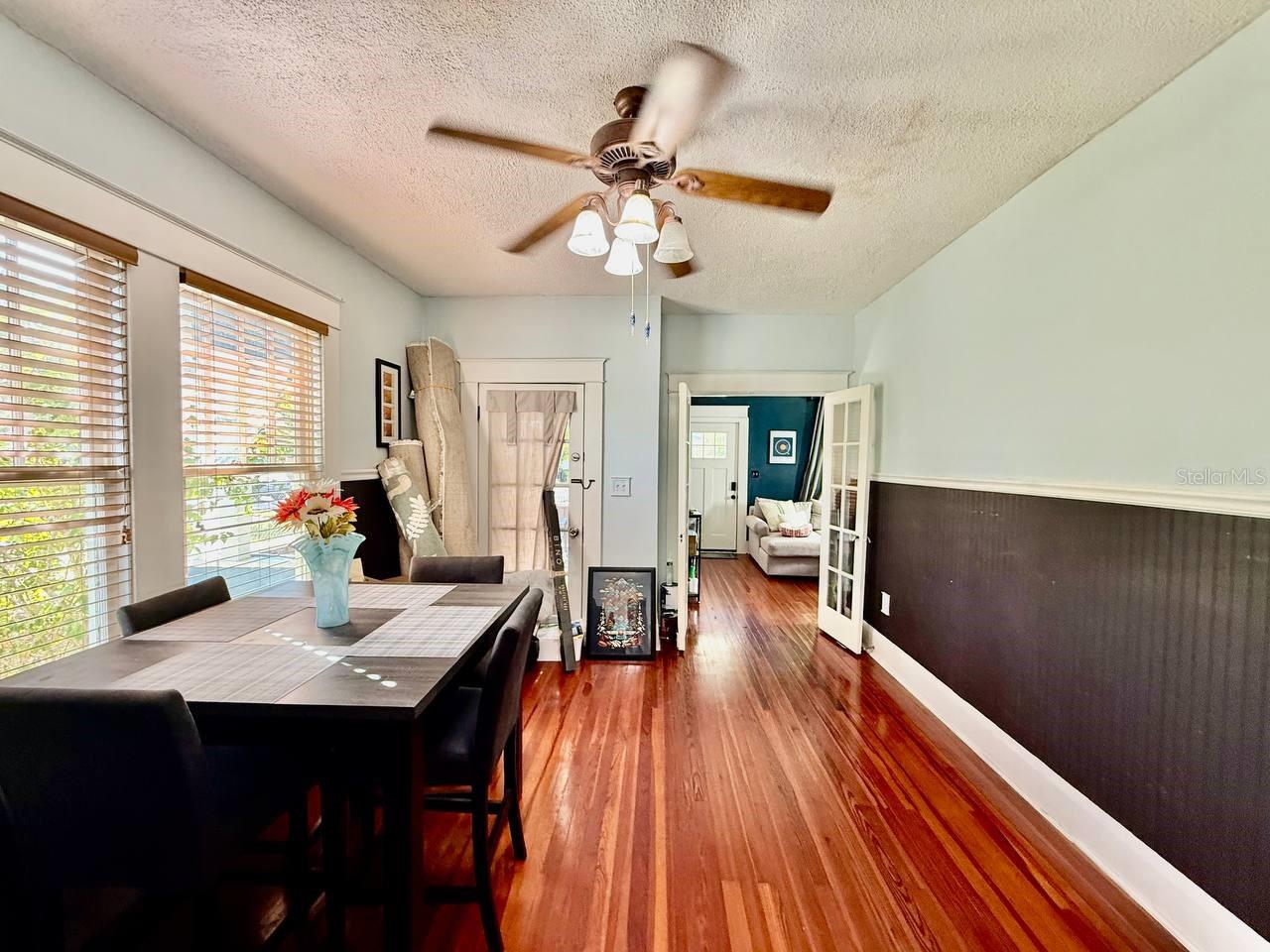 Image 12 of 33 For 3805 Arlington Avenue