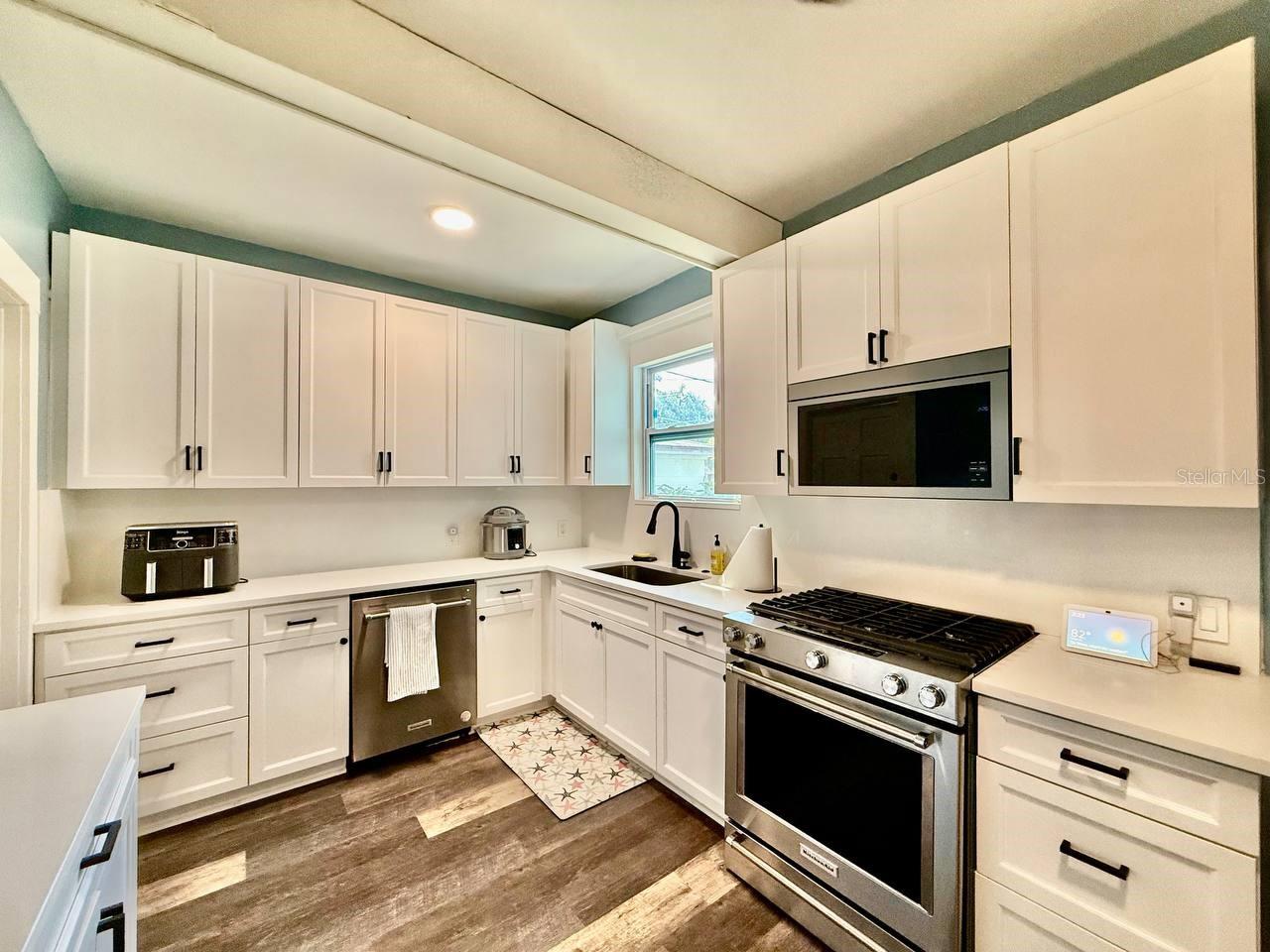 Image 15 of 33 For 3805 Arlington Avenue