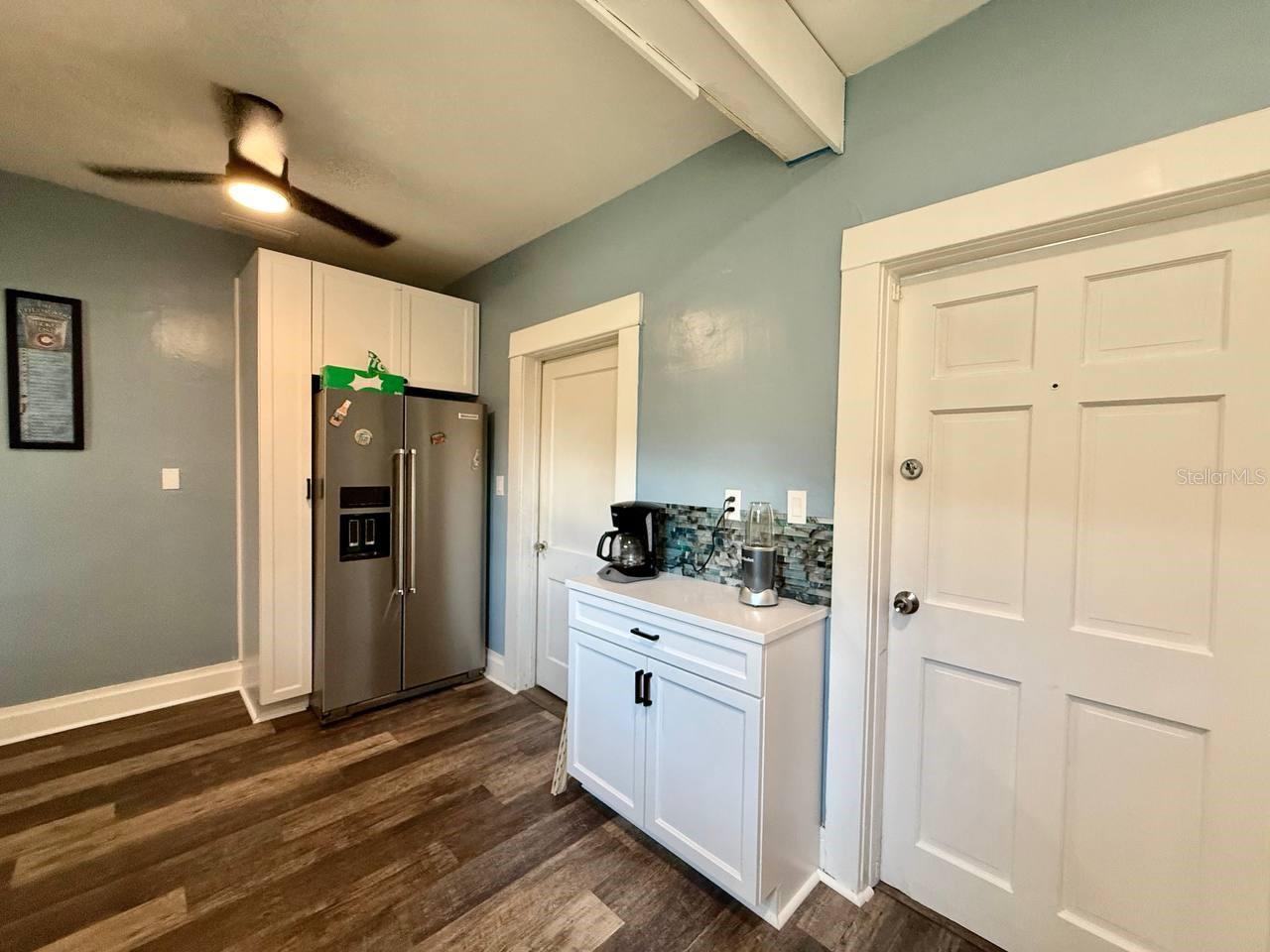 Image 16 of 33 For 3805 Arlington Avenue