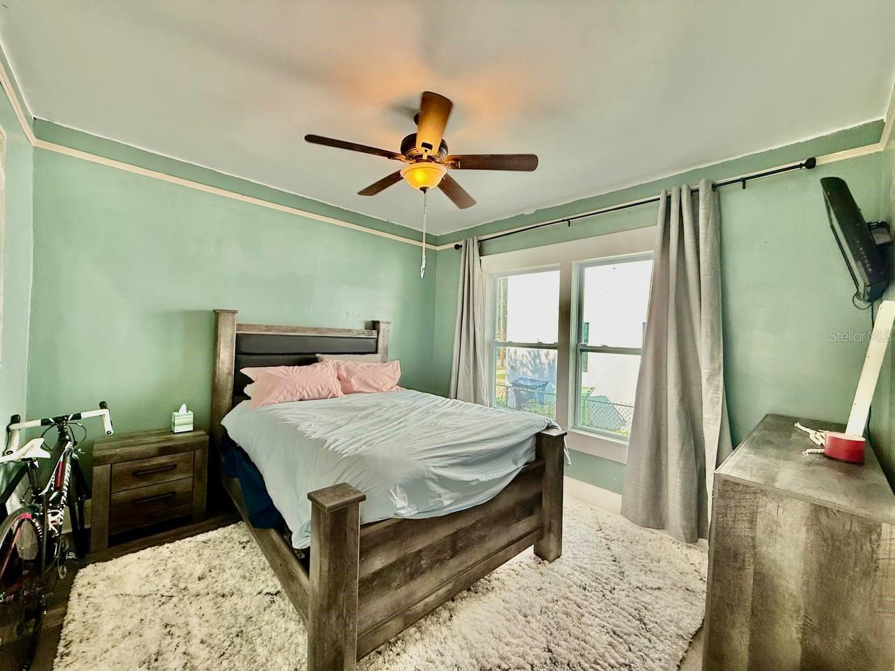 Image 20 of 33 For 3805 Arlington Avenue