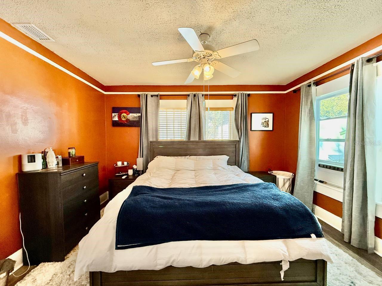 Image 26 of 33 For 3805 Arlington Avenue