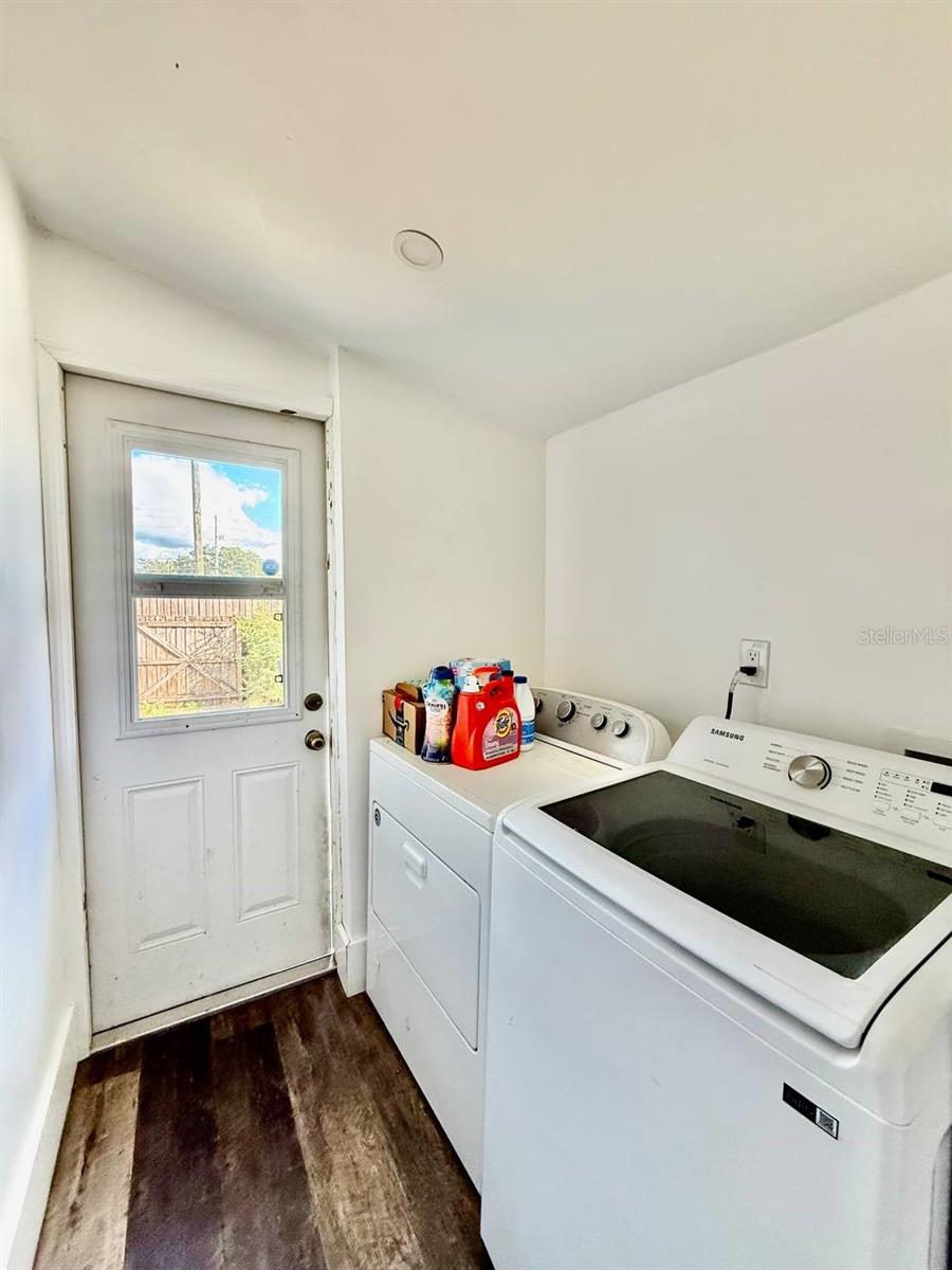 Image 29 of 33 For 3805 Arlington Avenue