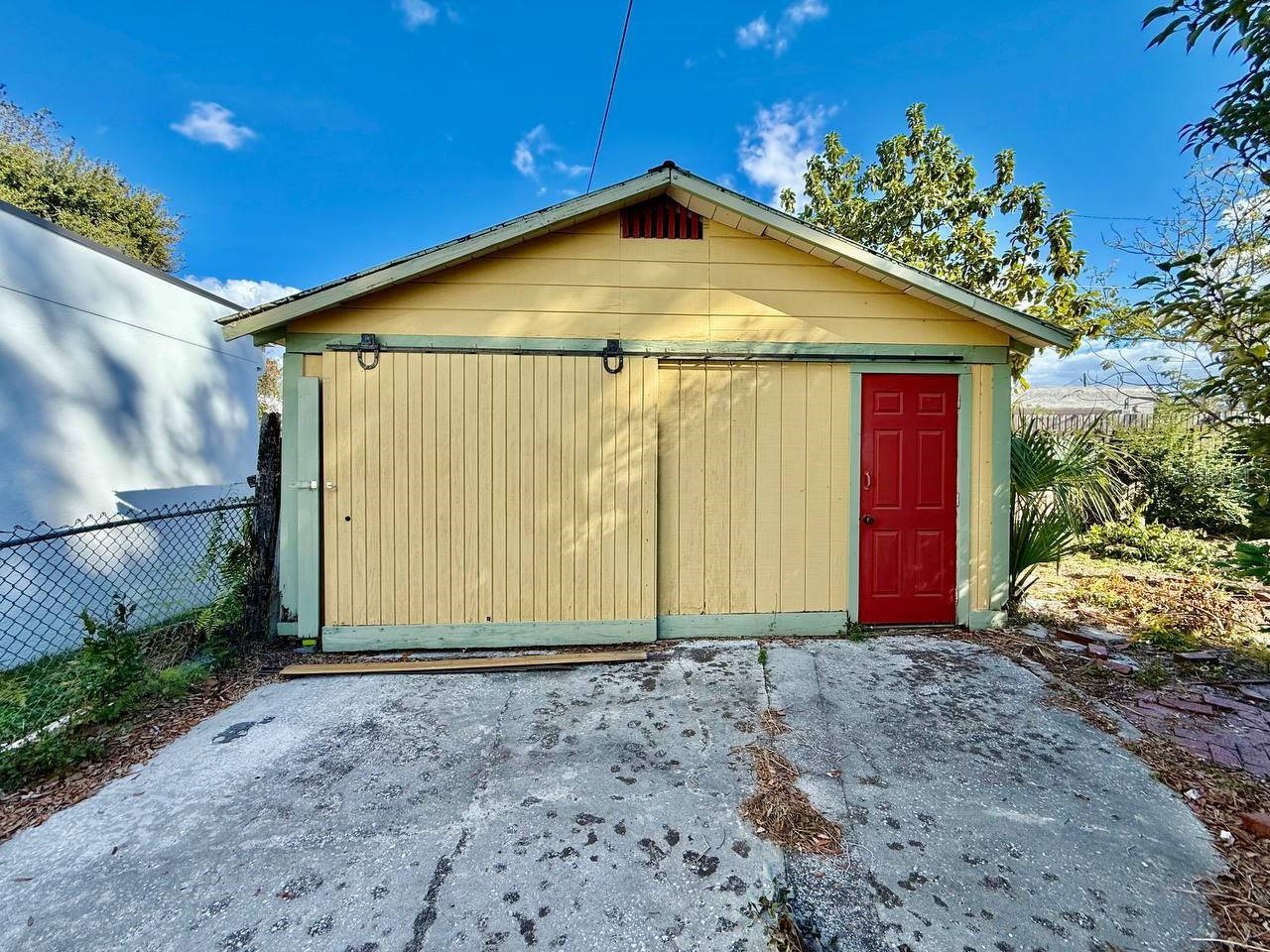 Image 31 of 33 For 3805 Arlington Avenue