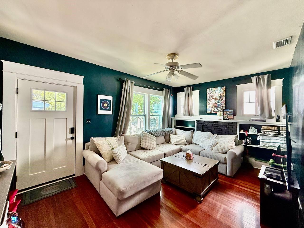 Image 8 of 33 For 3805 Arlington Avenue