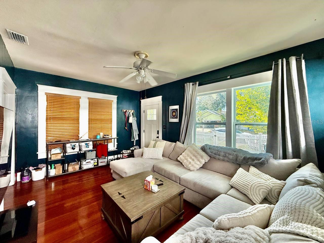 Image 9 of 33 For 3805 Arlington Avenue