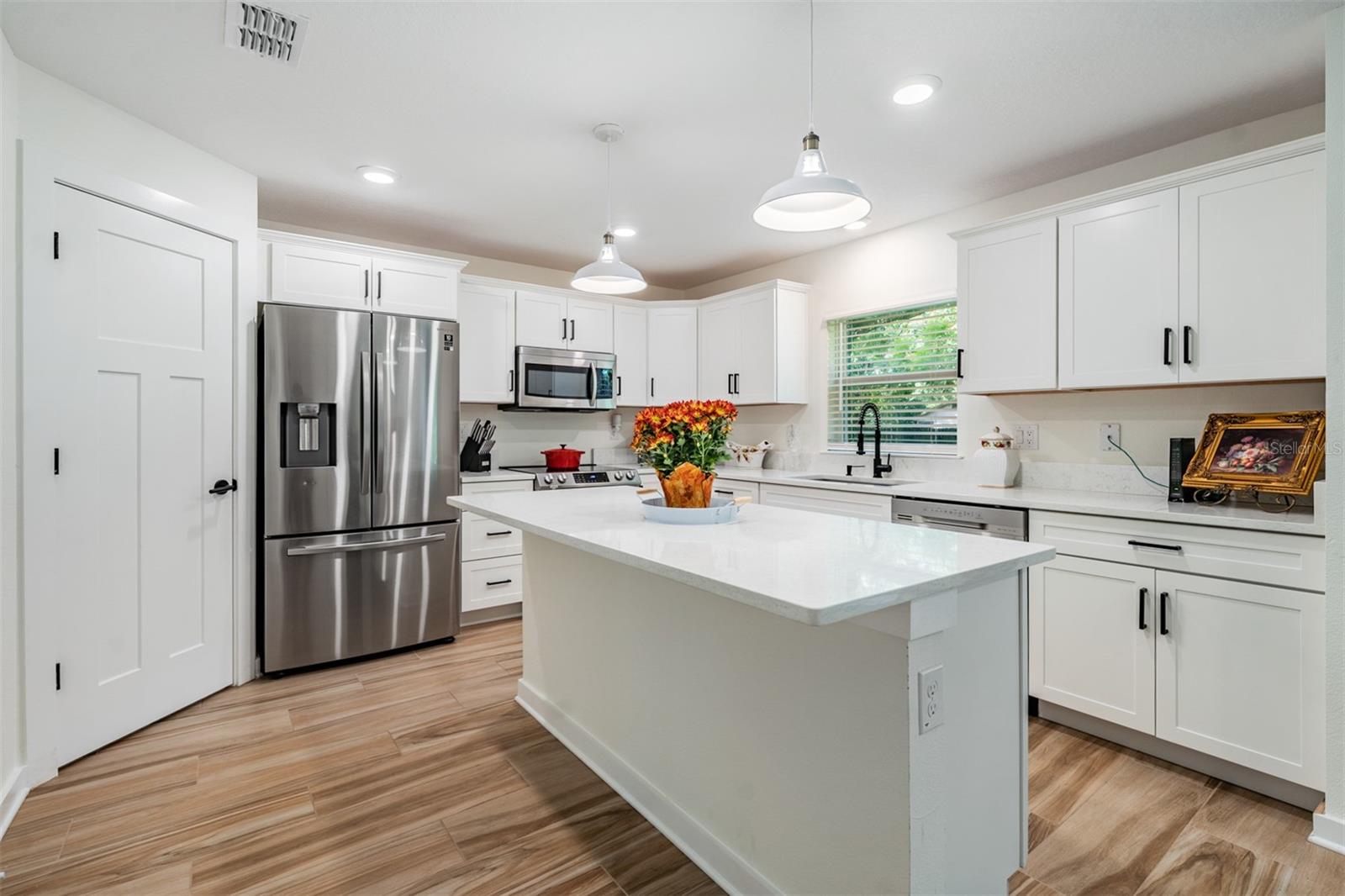 Image 14 of 85 For 17415 Sweetwater Road