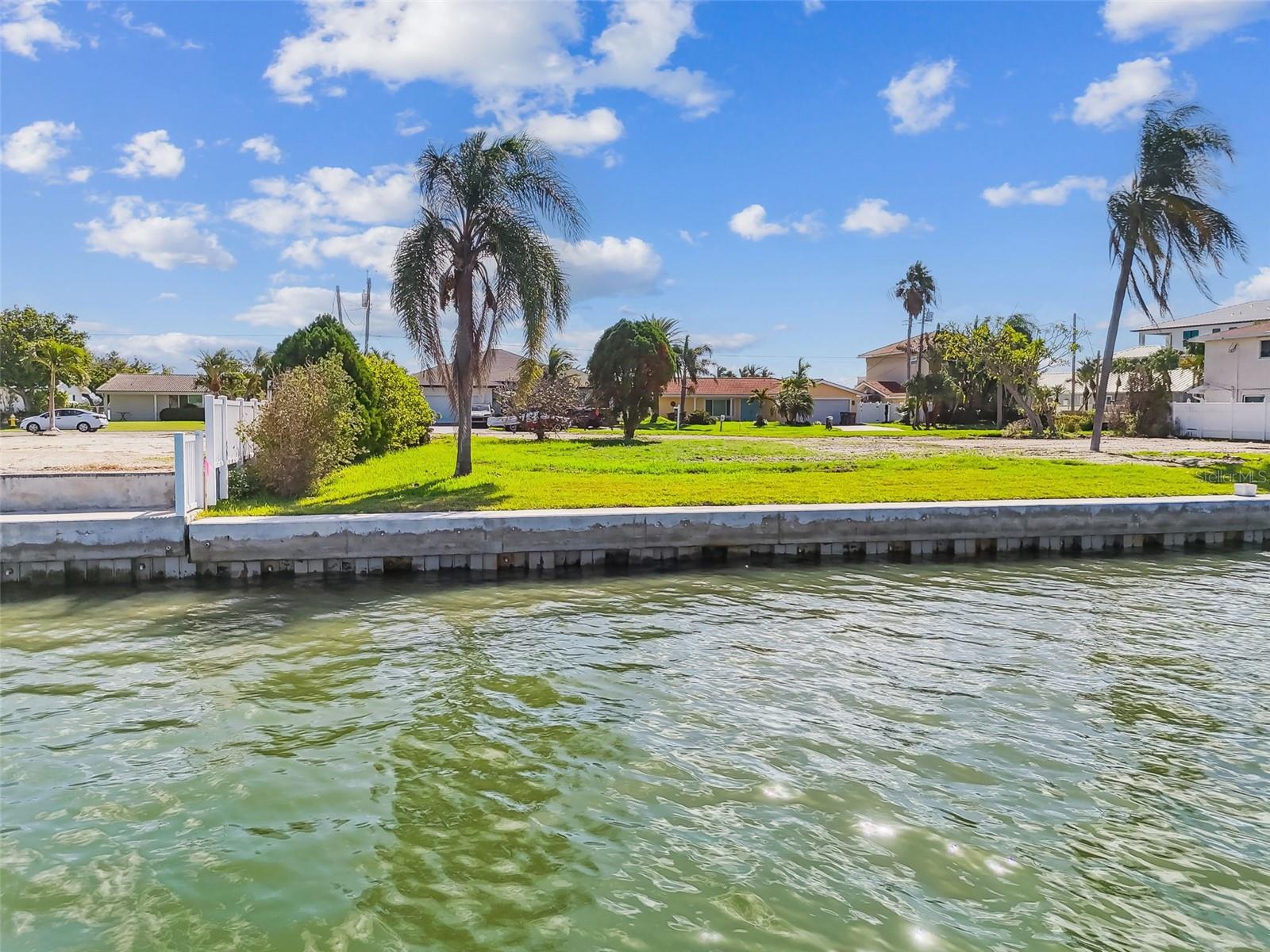 Image 10 of 39 For 570 Johns Pass Avenue