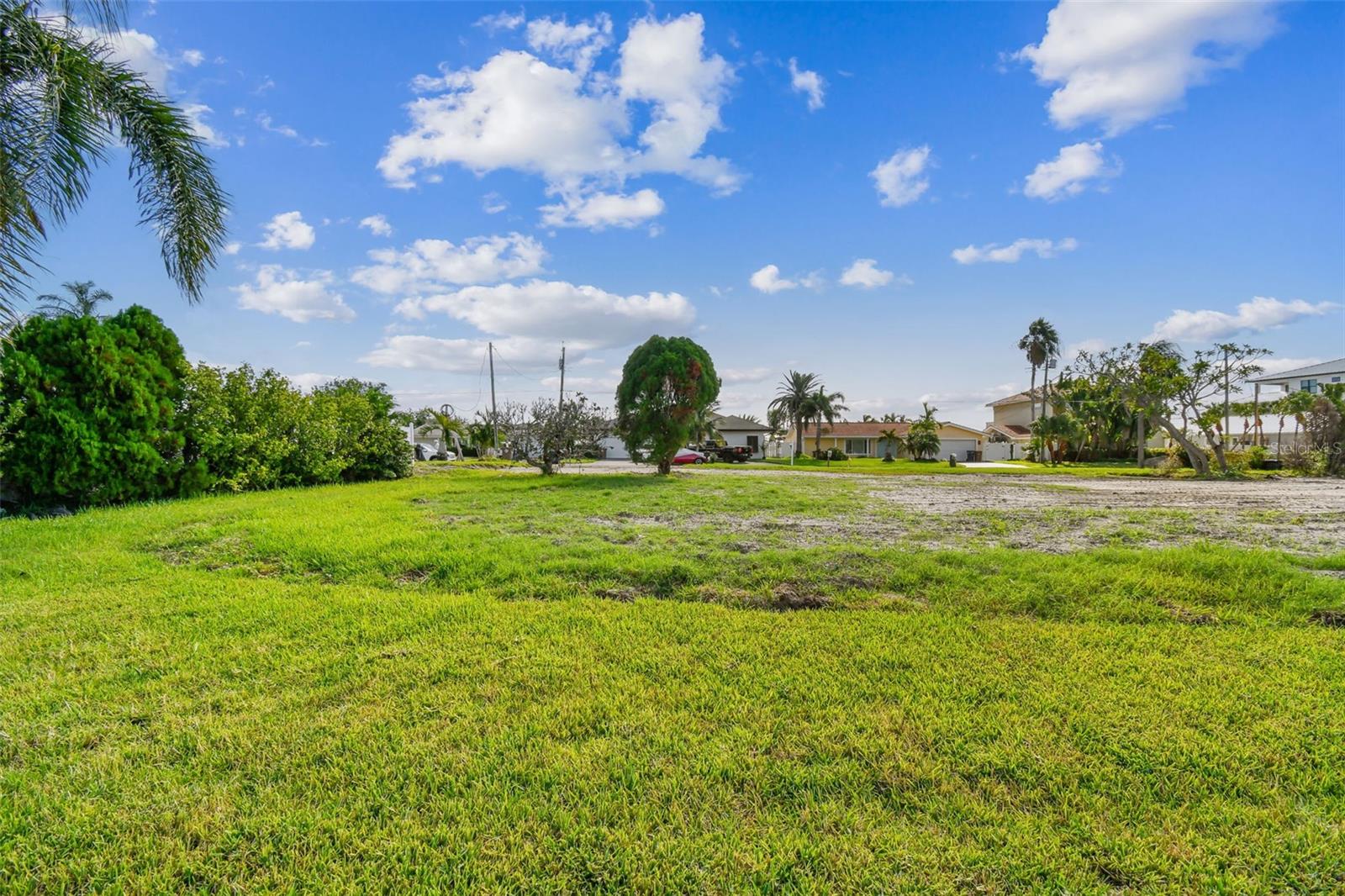 Image 36 of 39 For 570 Johns Pass Avenue