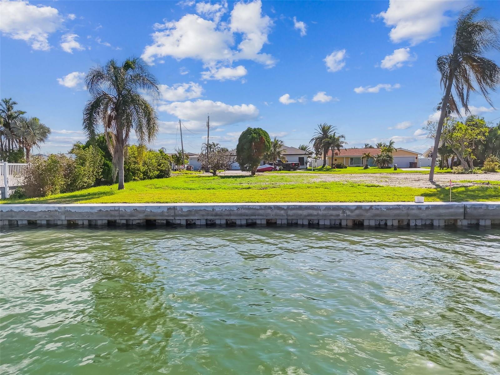 Image 9 of 39 For 570 Johns Pass Avenue