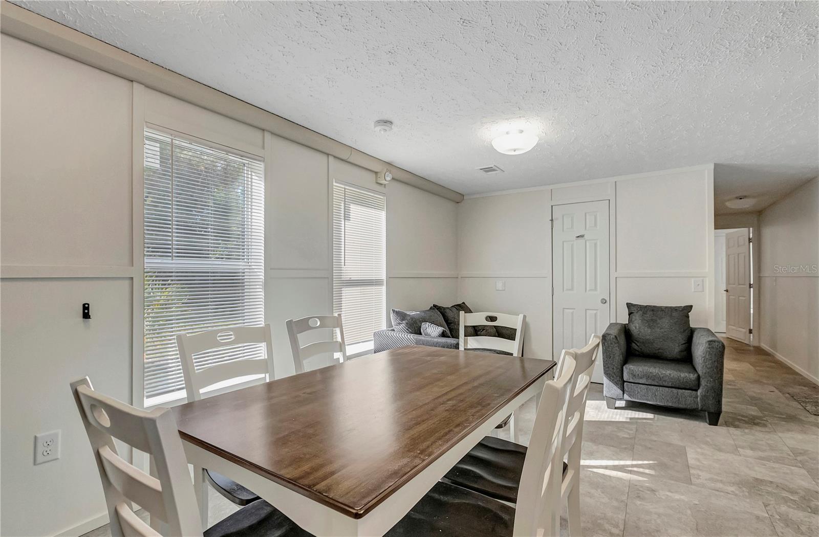 Image 10 of 38 For 6560 Avocado Street