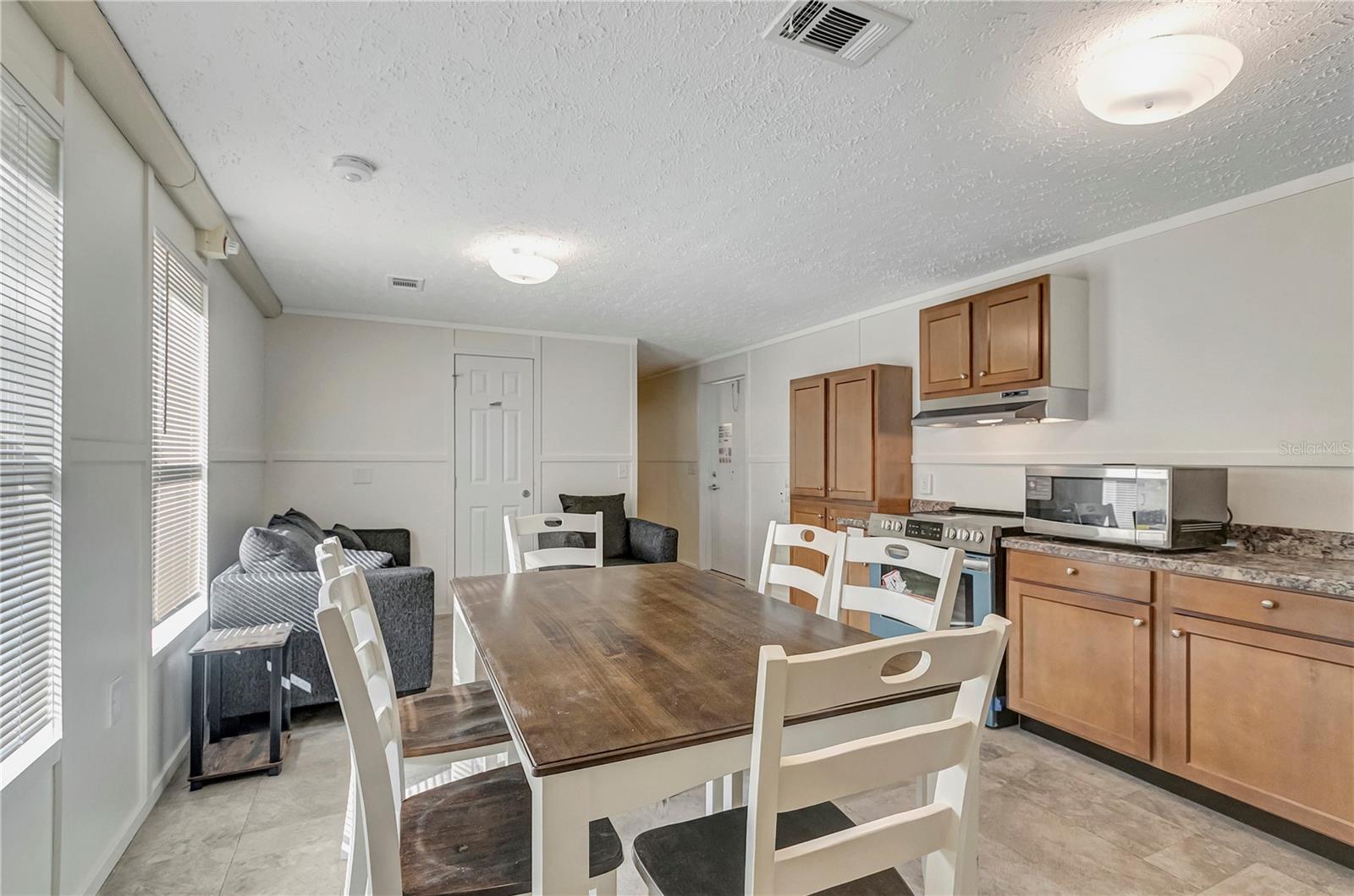 Image 11 of 38 For 6560 Avocado Street