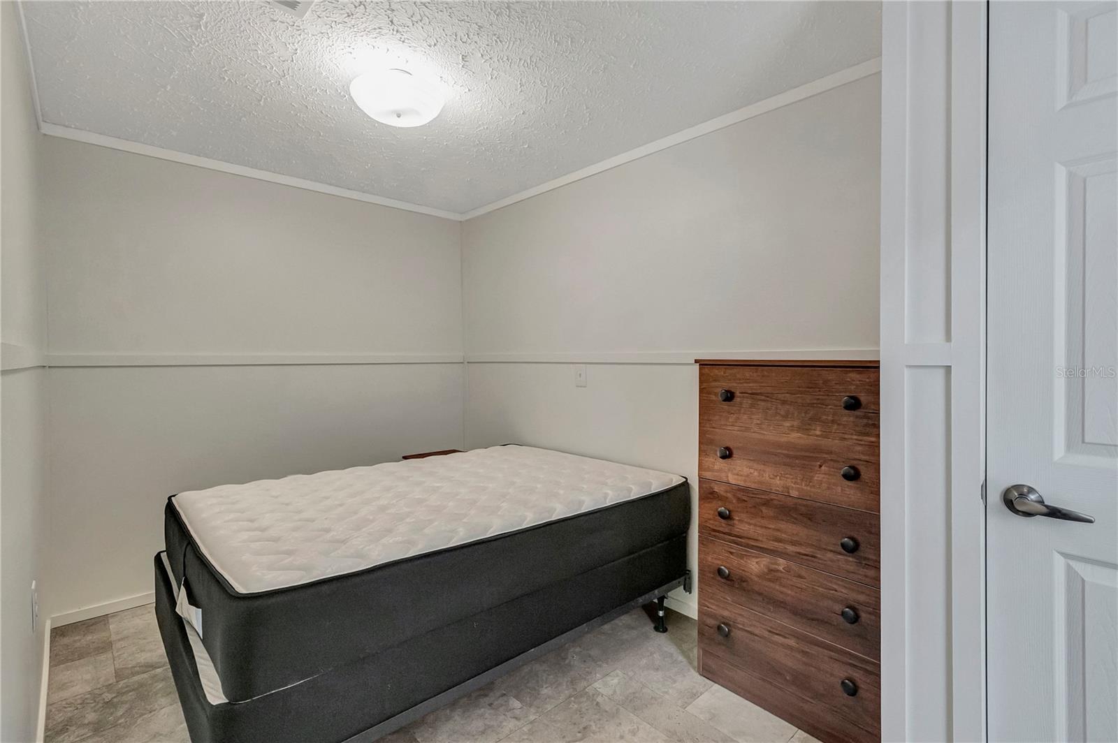 Image 20 of 38 For 6560 Avocado Street