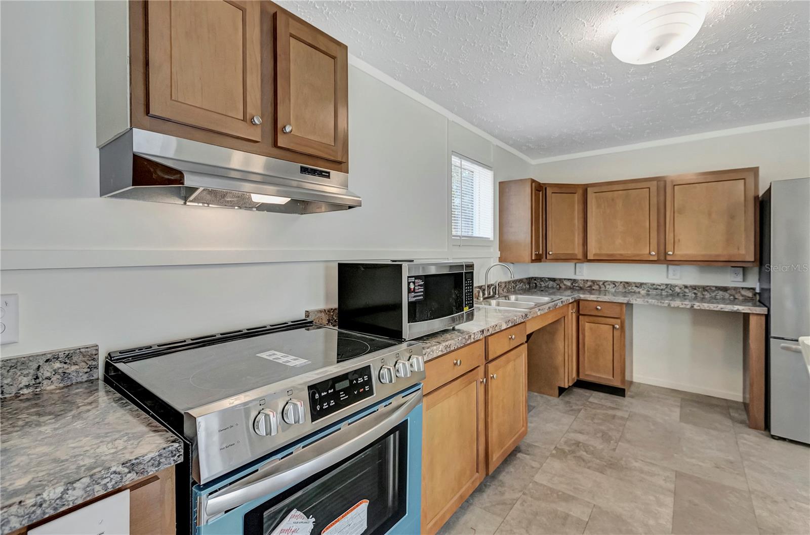 Image 9 of 38 For 6560 Avocado Street