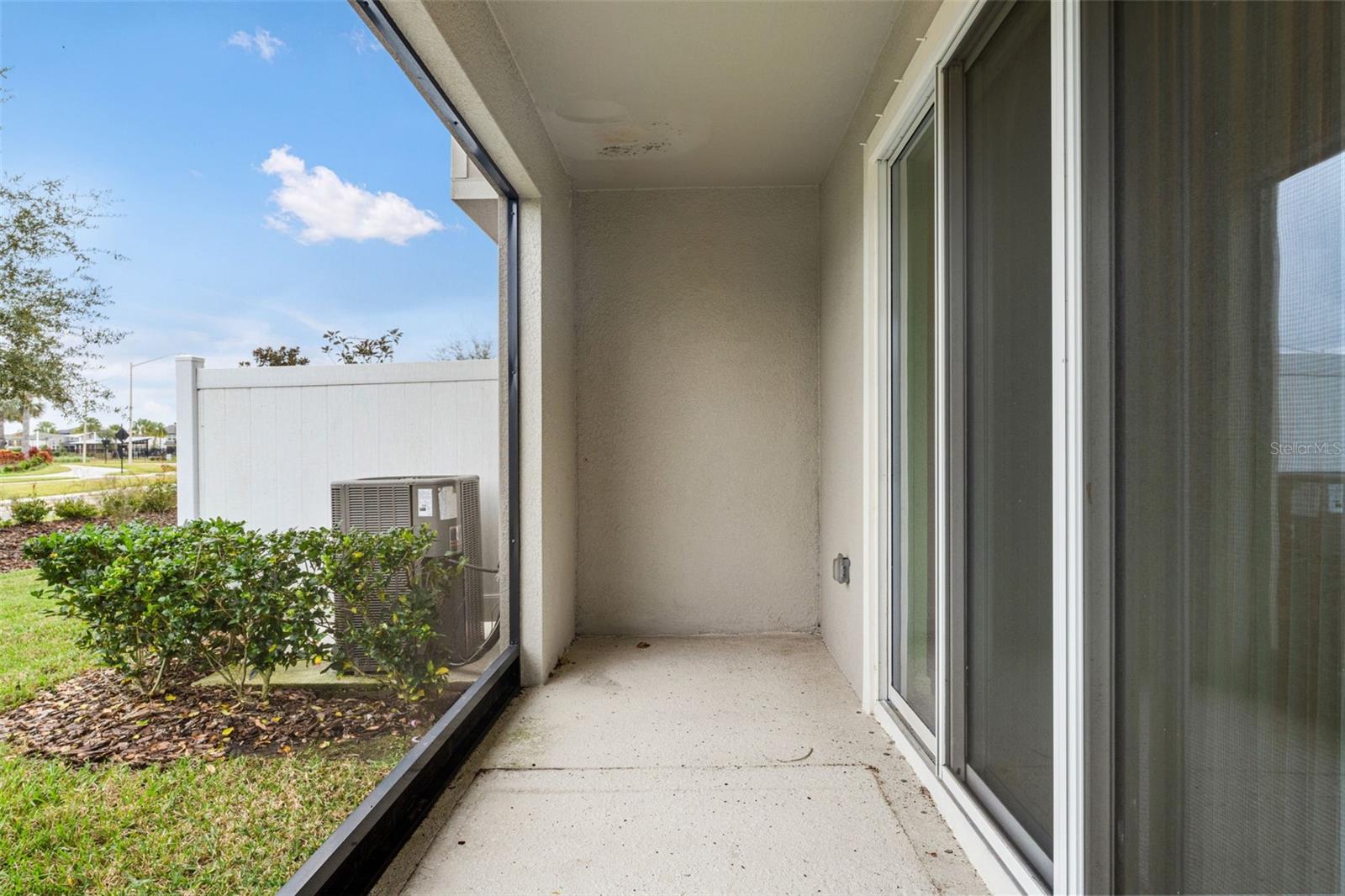 Image 30 of 40 For 31329 Amberview Bend