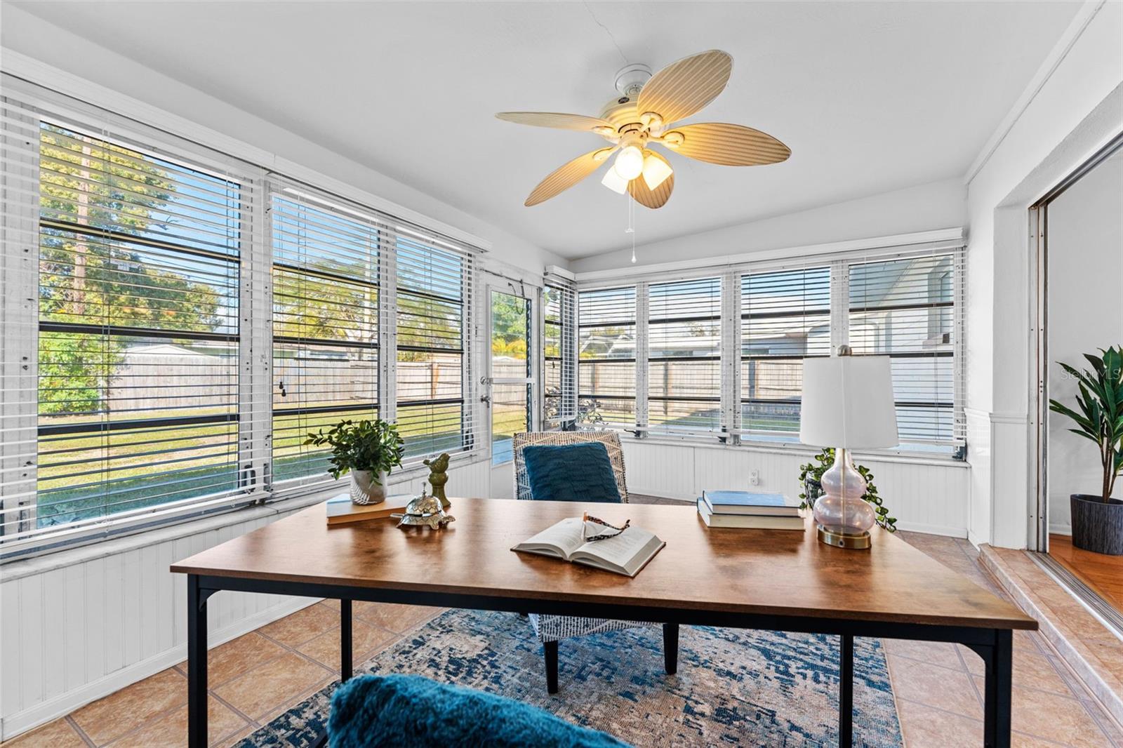 Image 25 of 35 For 11095 87th Avenue