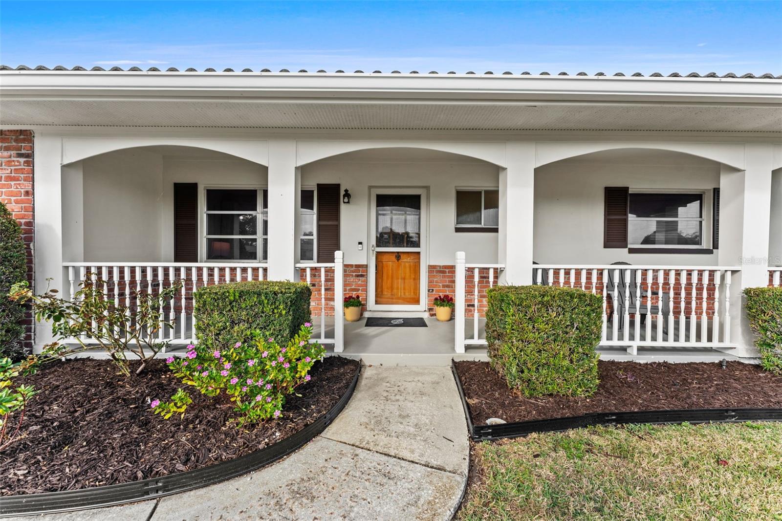 Image 6 of 35 For 11095 87th Avenue