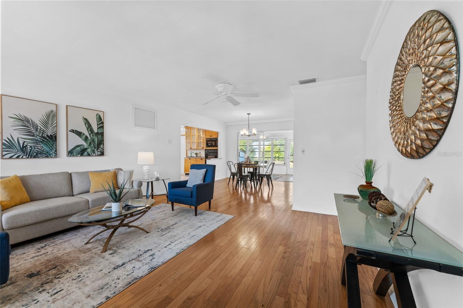 Image 7 of 35 For 11095 87th Avenue