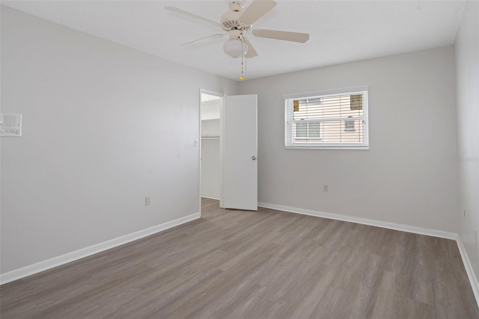 Image 36 of 48 For 5980 Shore Boulevard S 312