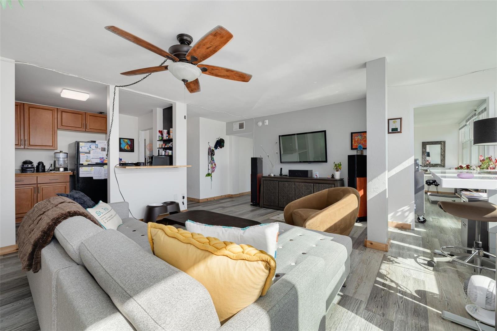 Image 5 of 24 For 841 4th Avenue N 38