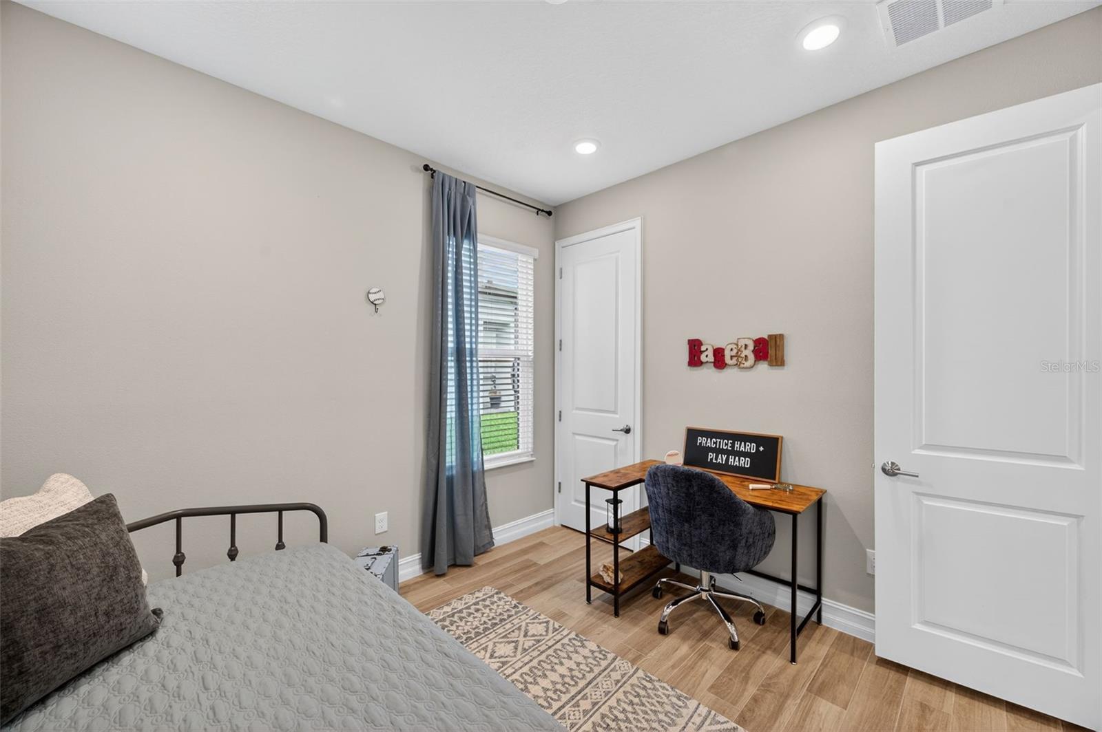 Image 12 of 80 For 4711 San Martino Drive