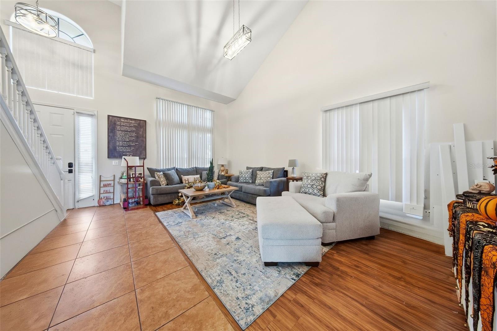 Image 27 of 70 For 328 Sahalli Court N