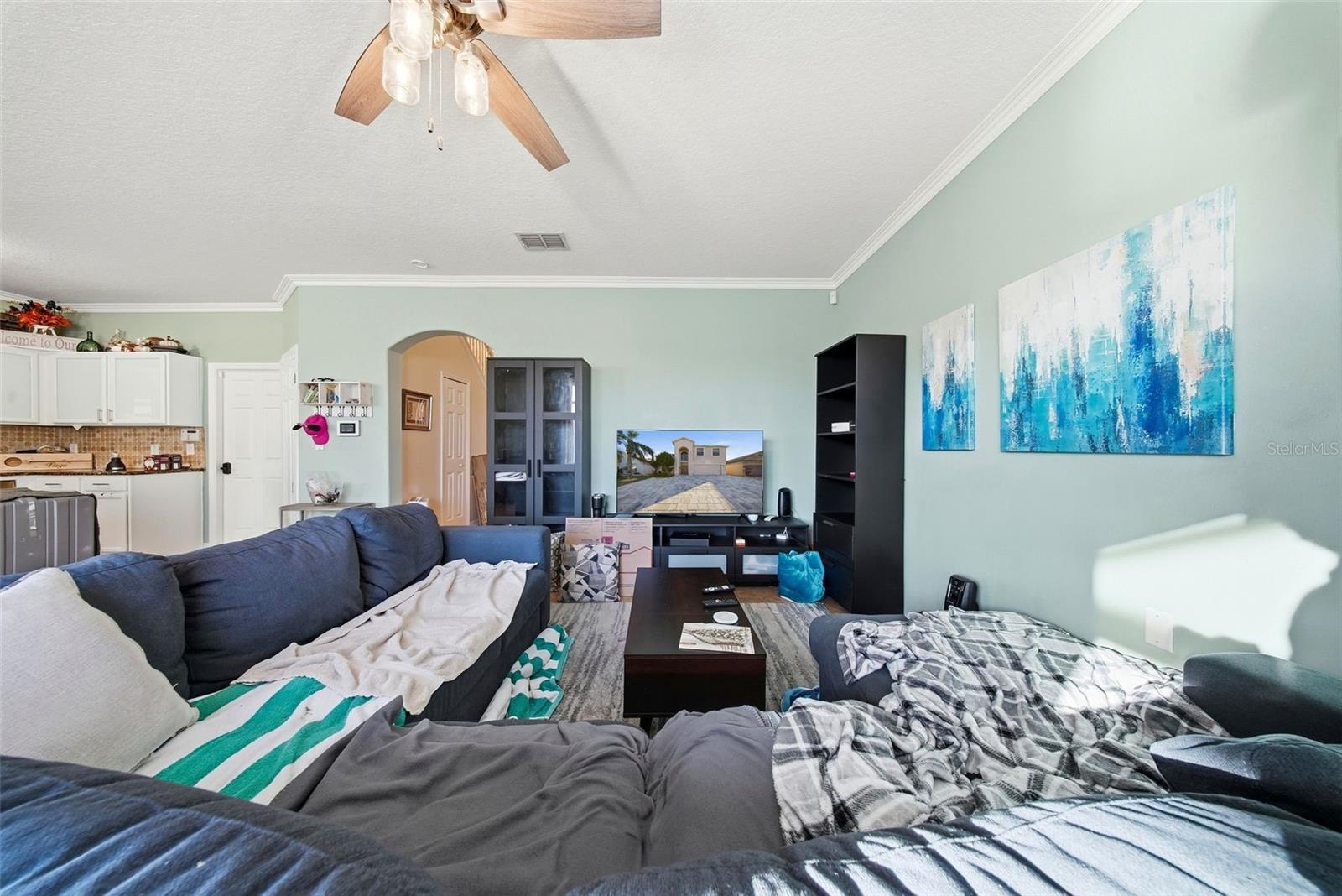 Image 31 of 70 For 328 Sahalli Court N