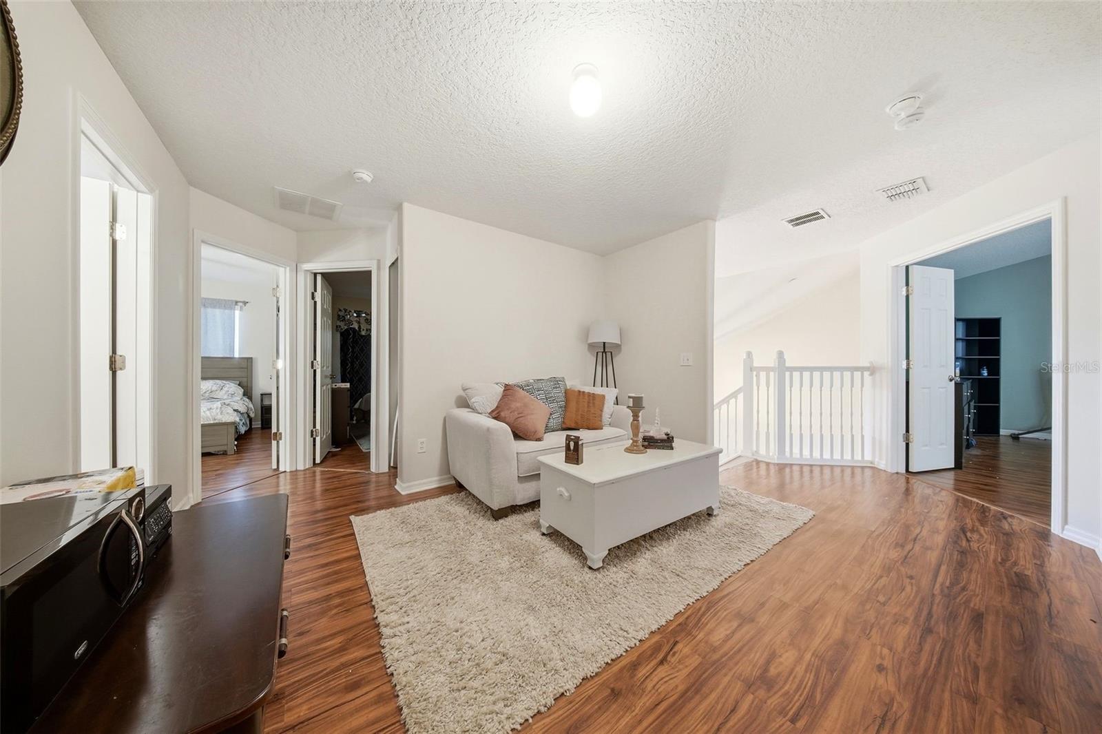 Image 34 of 70 For 328 Sahalli Court N