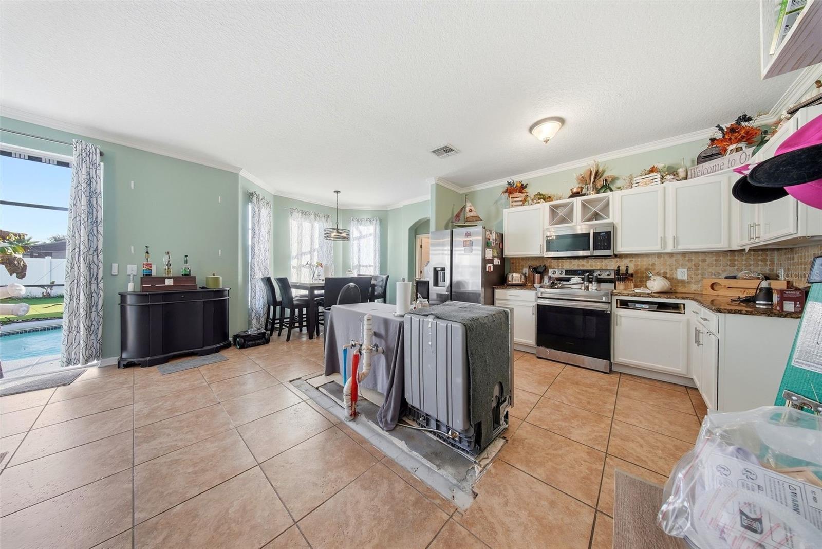 Image 36 of 70 For 328 Sahalli Court N