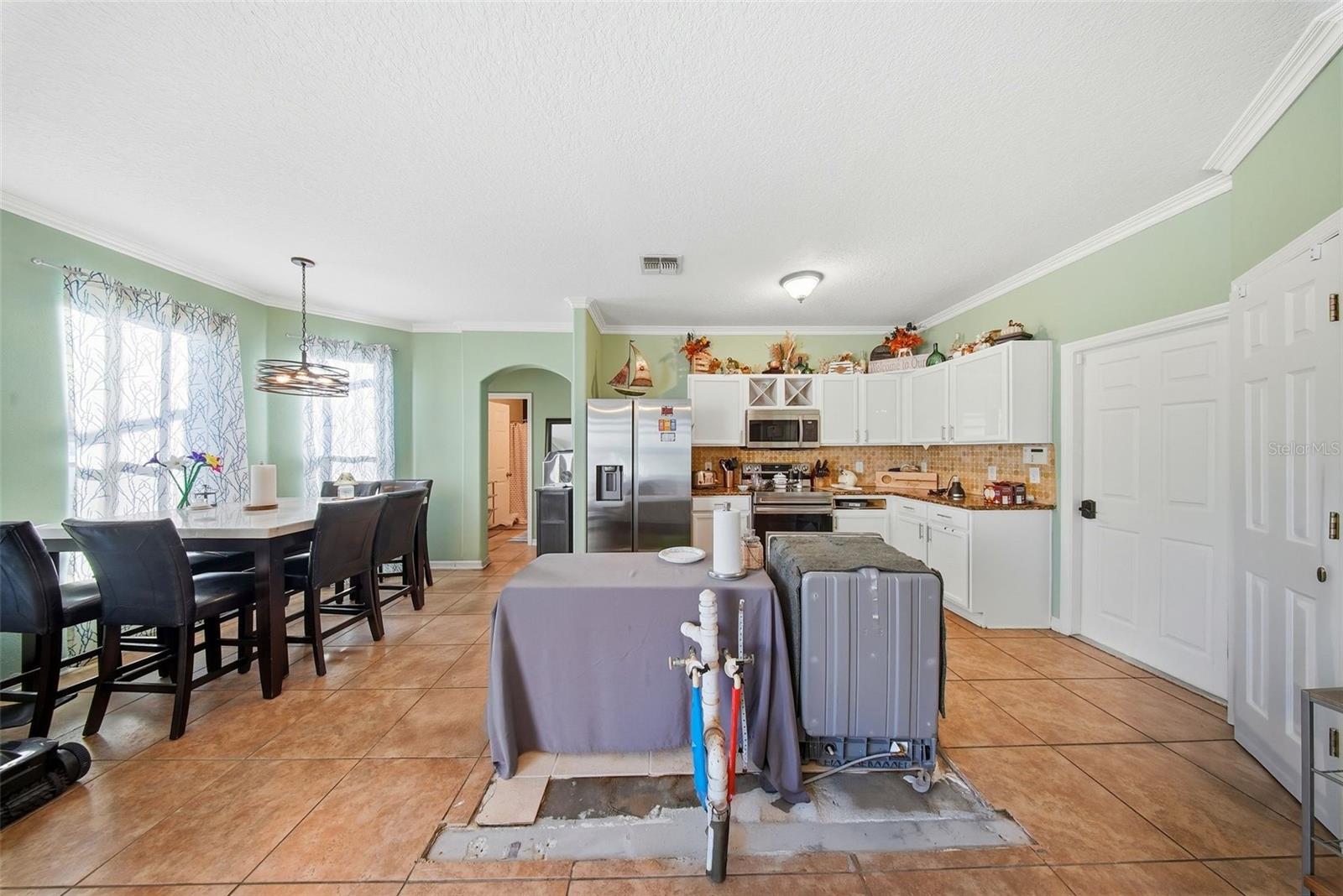 Image 37 of 70 For 328 Sahalli Court N