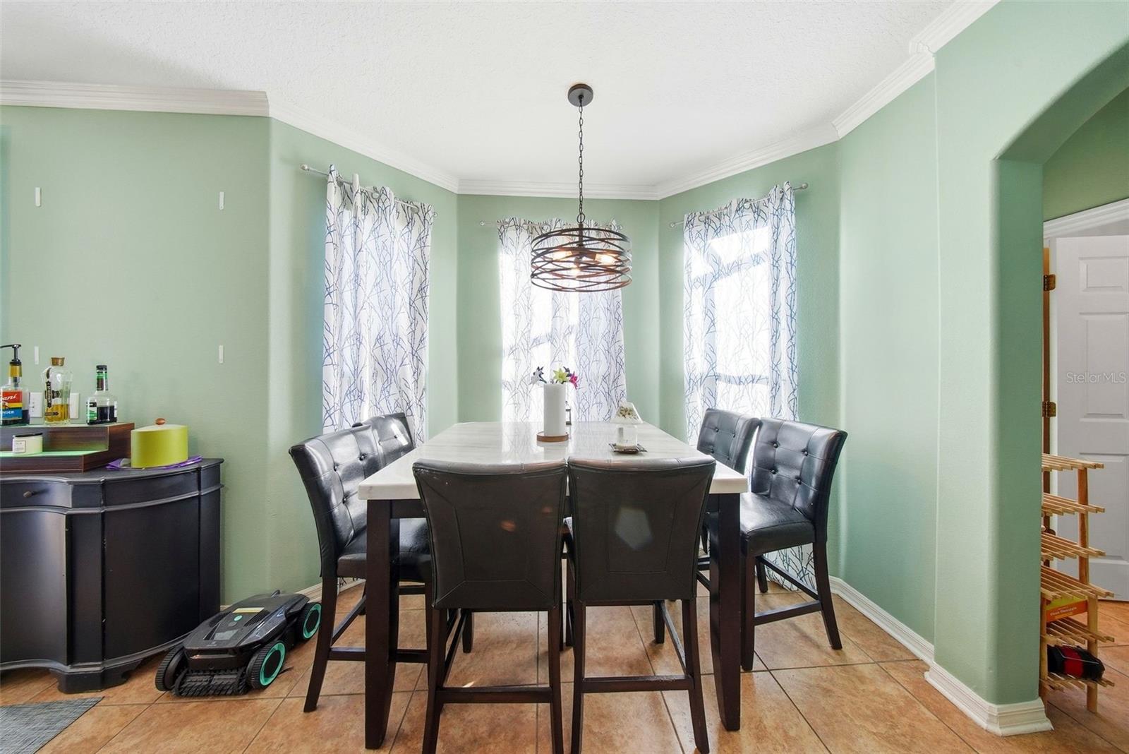 Image 40 of 70 For 328 Sahalli Court N