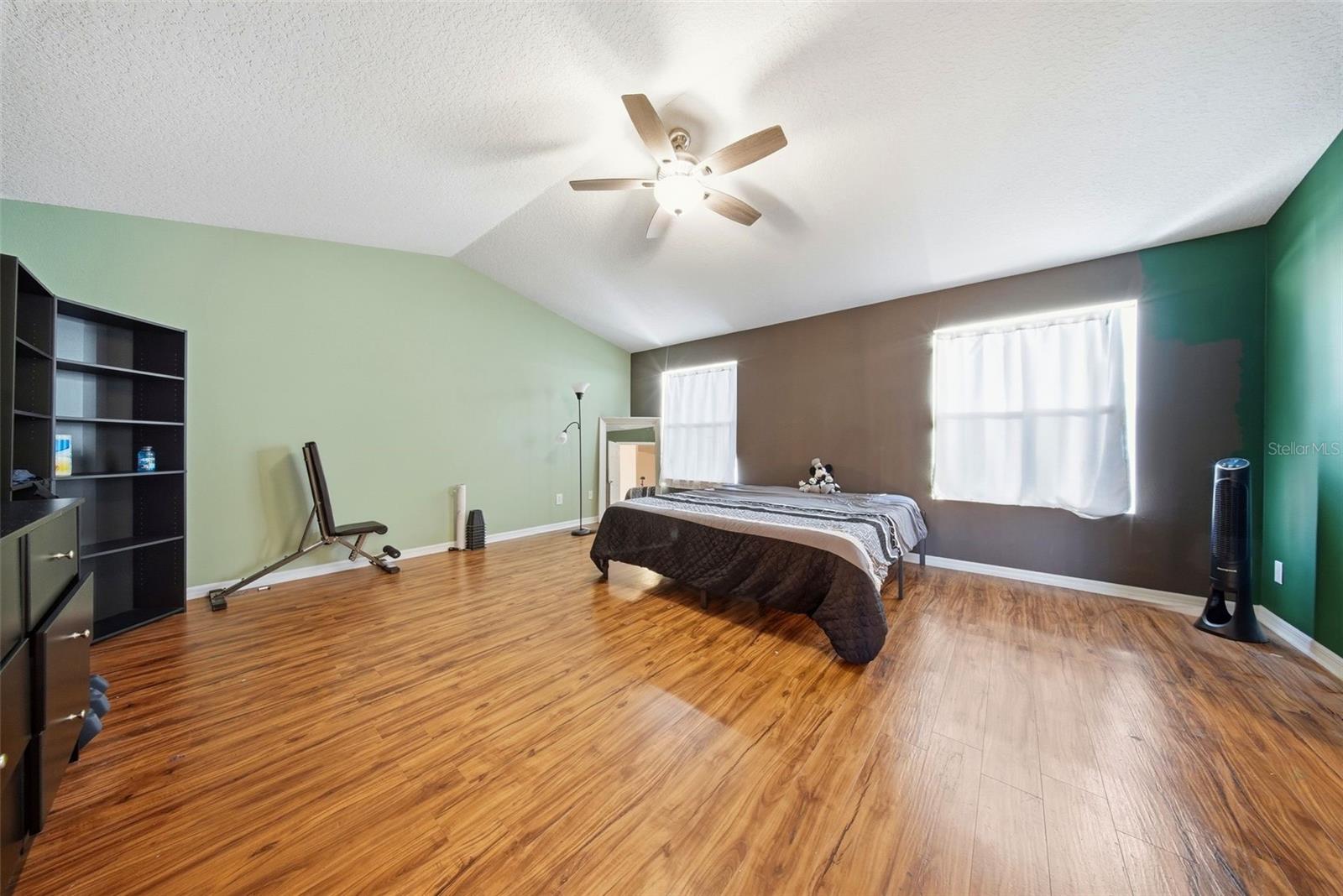 Image 46 of 70 For 328 Sahalli Court N