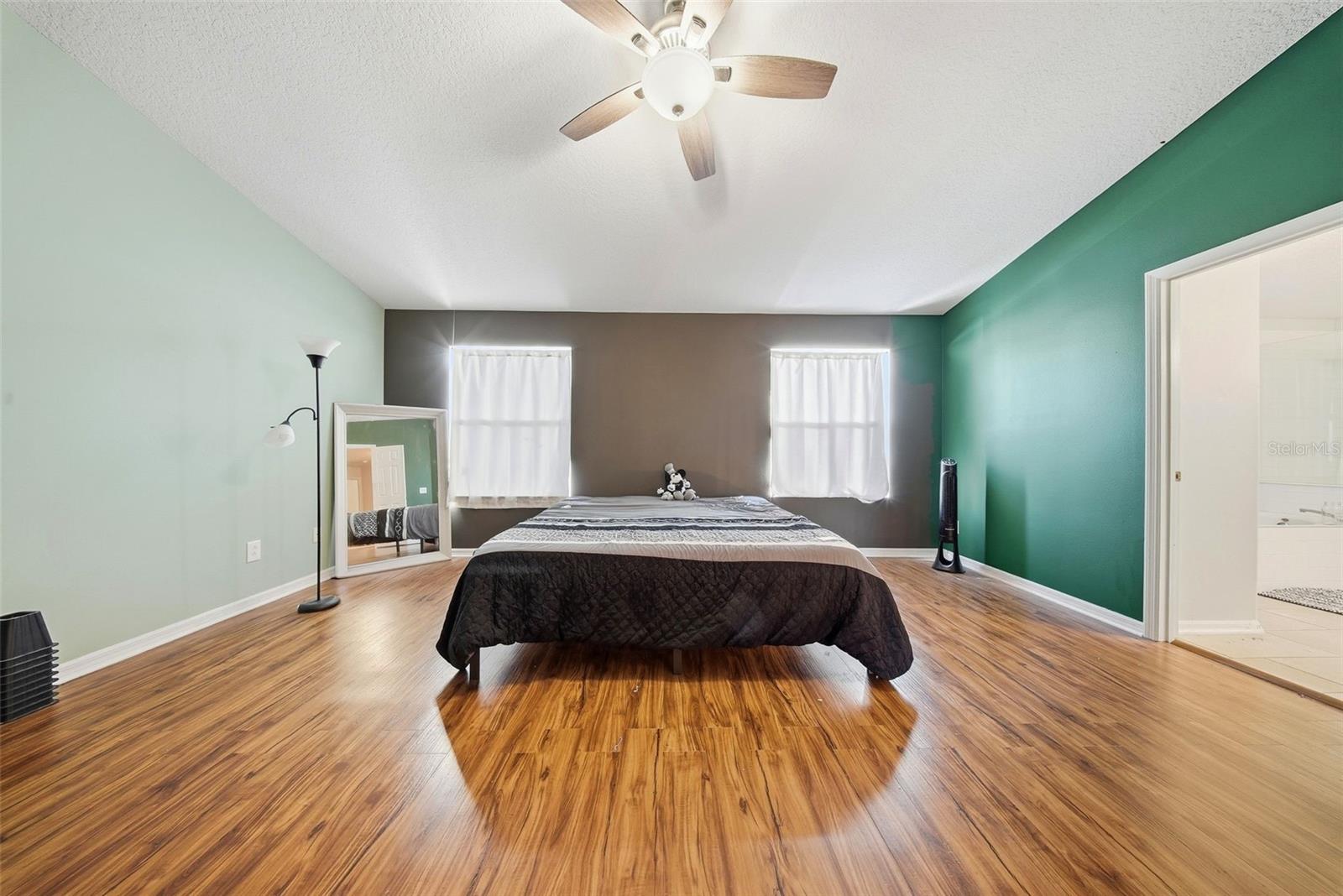 Image 47 of 70 For 328 Sahalli Court N