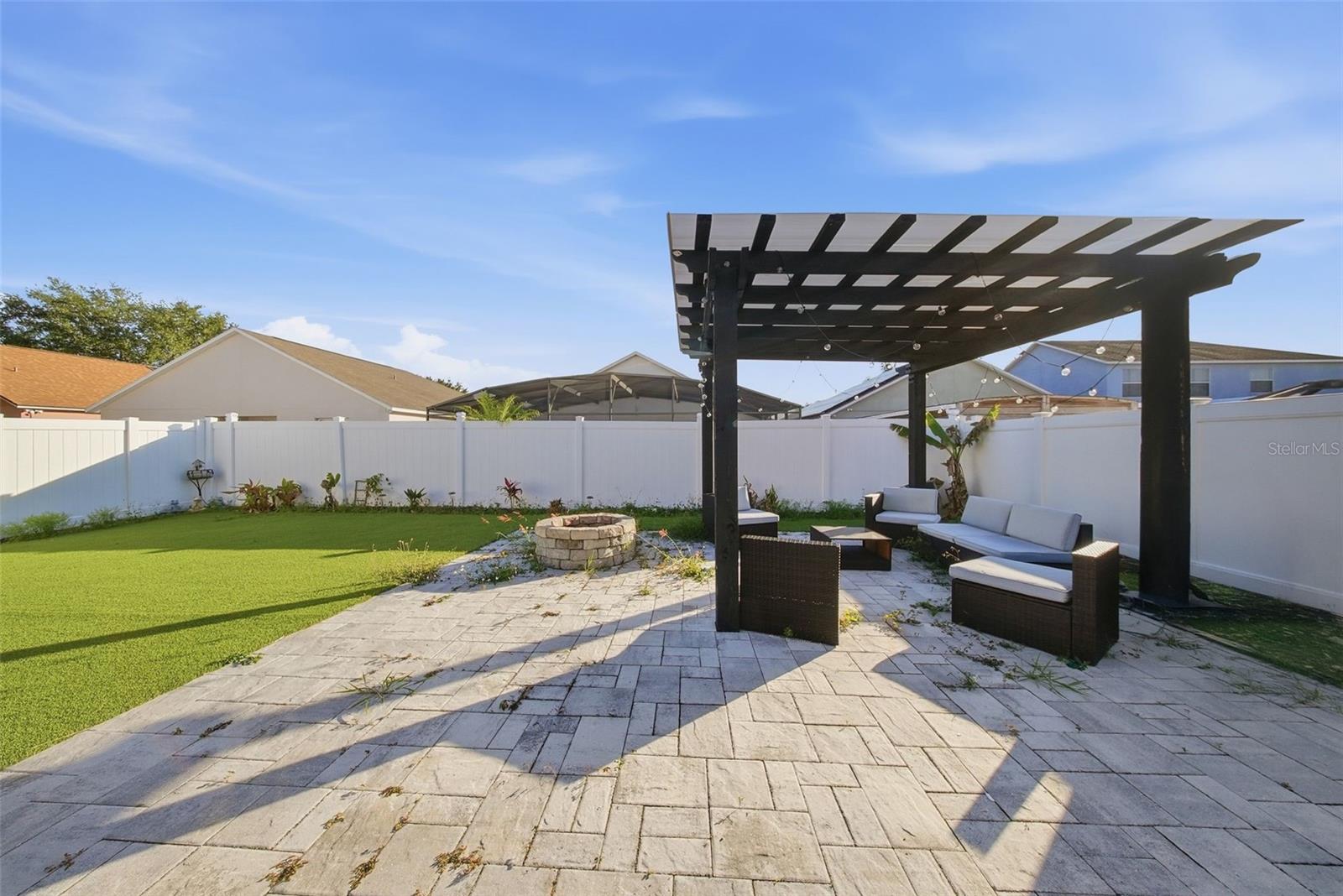 Image 64 of 70 For 328 Sahalli Court N