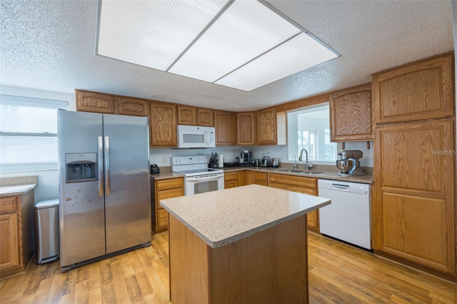 Image 14 of 36 For 821 White Heron Boulevard