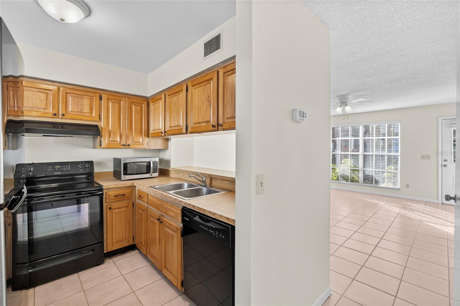 Image 11 of 31 For 1716 Mill Run Circle