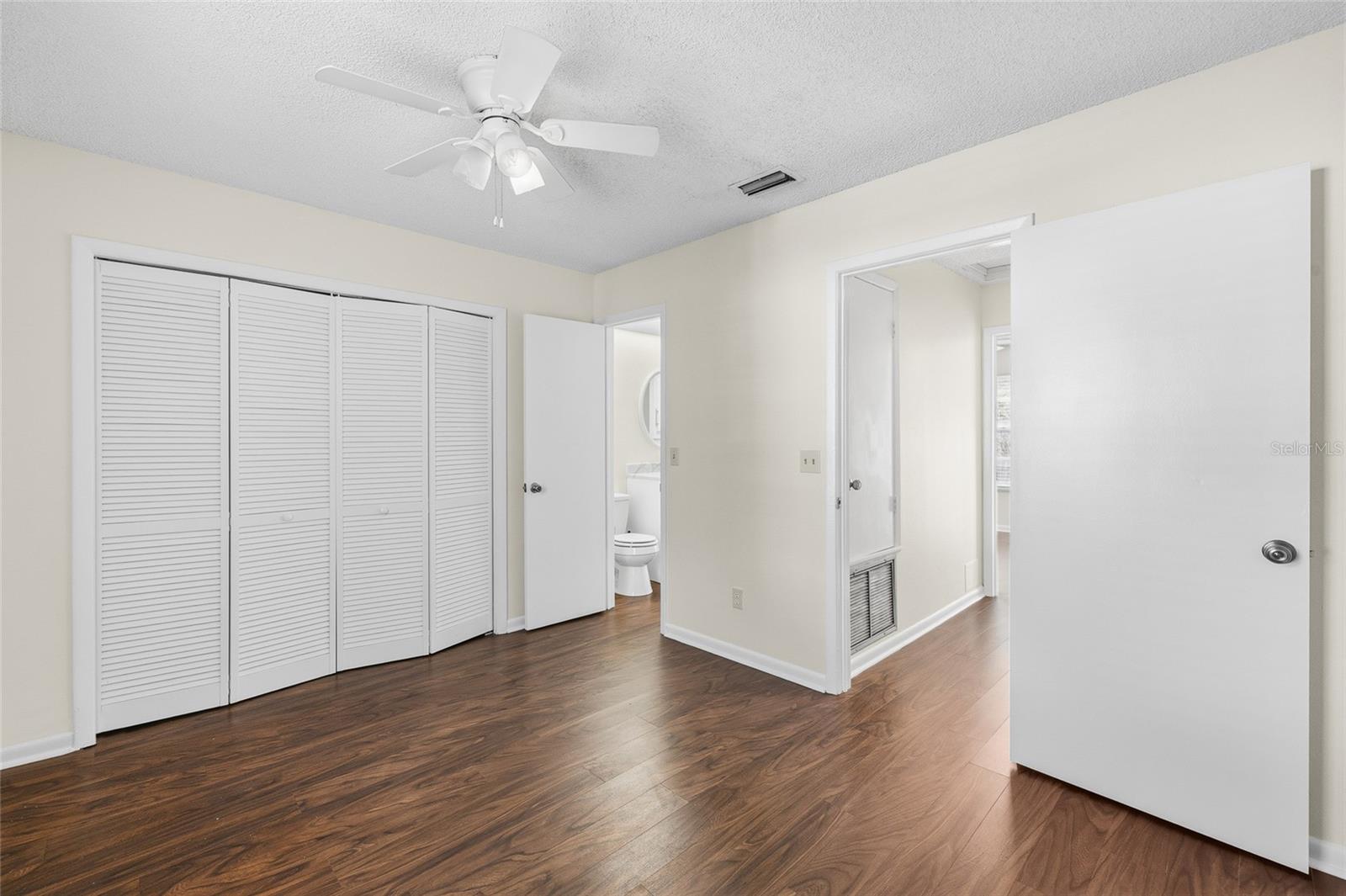 Image 18 of 31 For 1716 Mill Run Circle