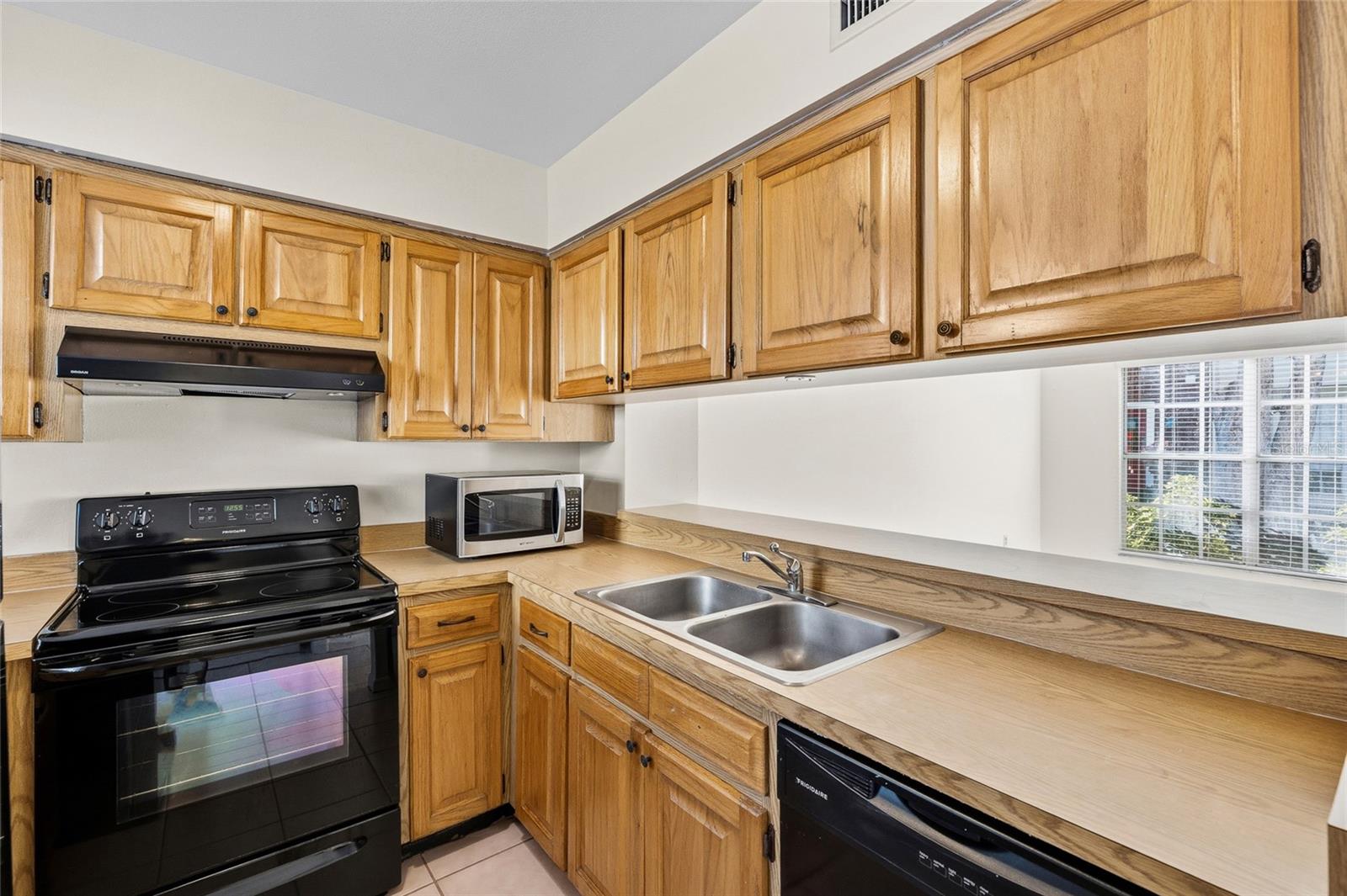 Image 8 of 31 For 1716 Mill Run Circle