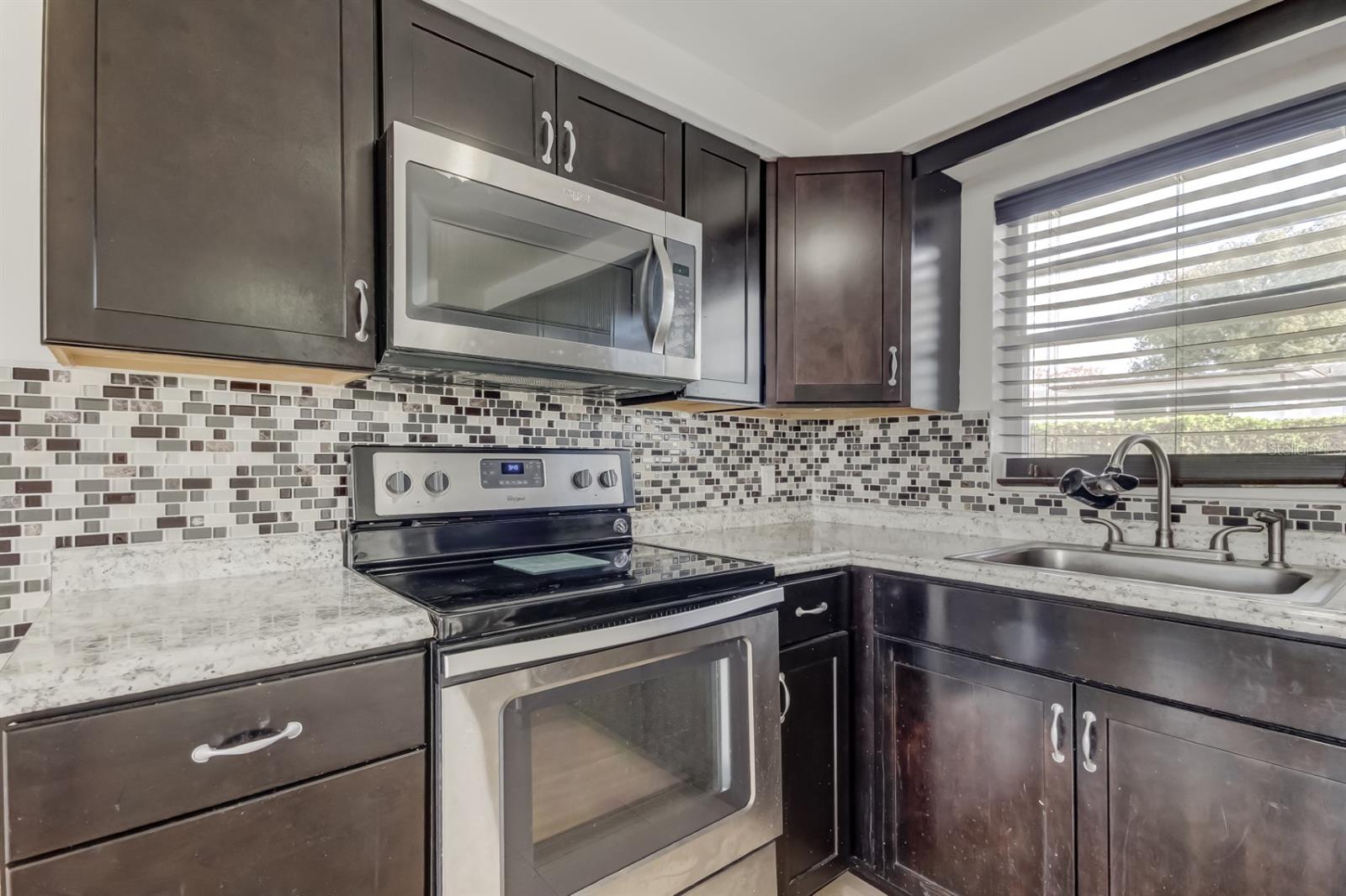 Image 12 of 37 For 3510 Linkwood Street