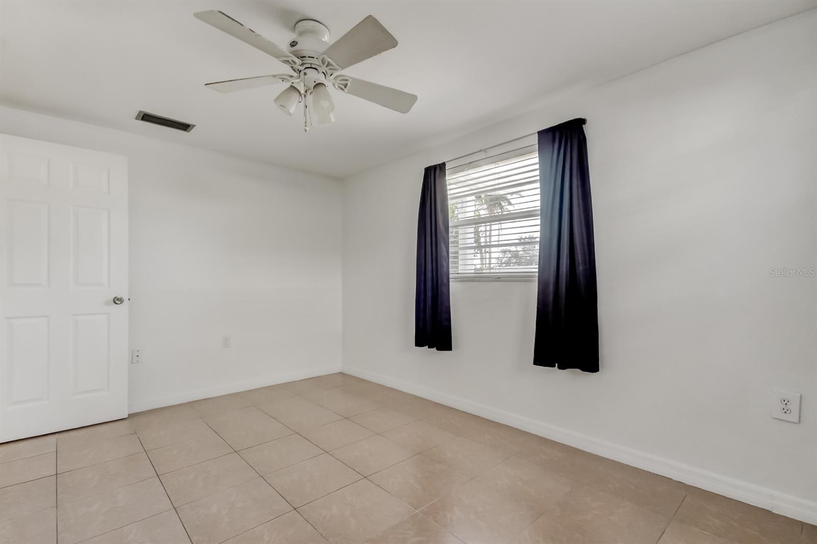 Image 23 of 37 For 3510 Linkwood Street