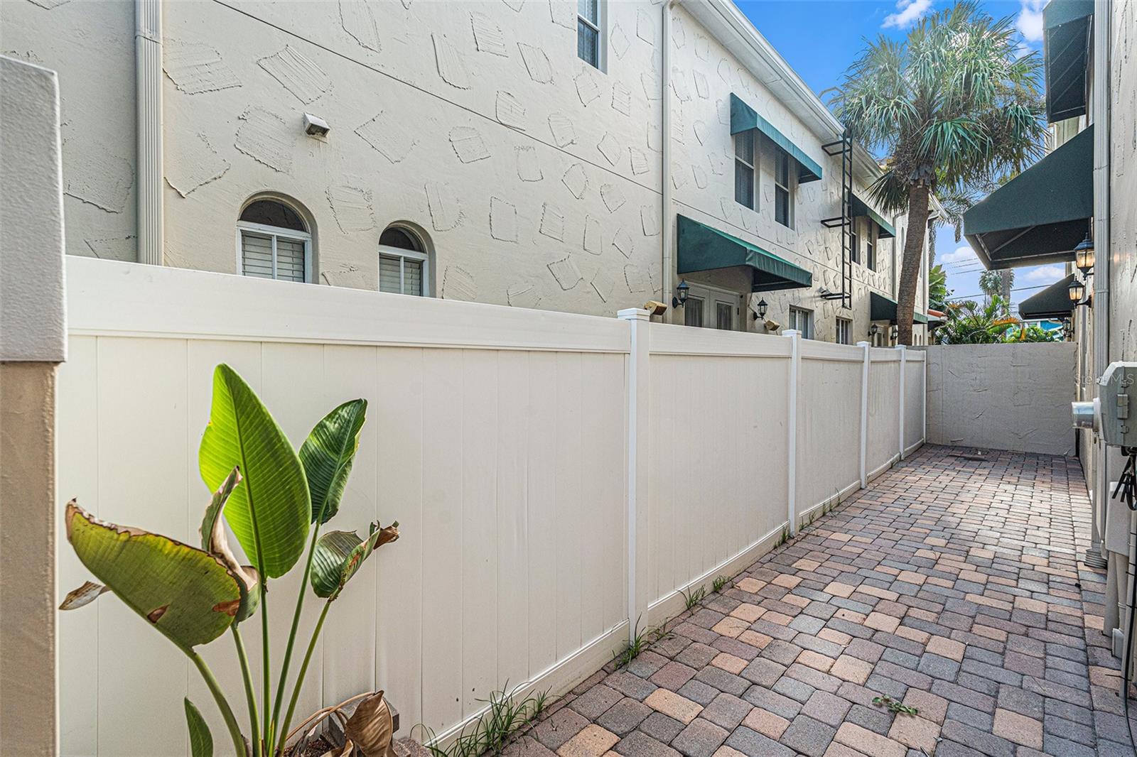 Image 22 of 26 For 111 Melville Avenue 2