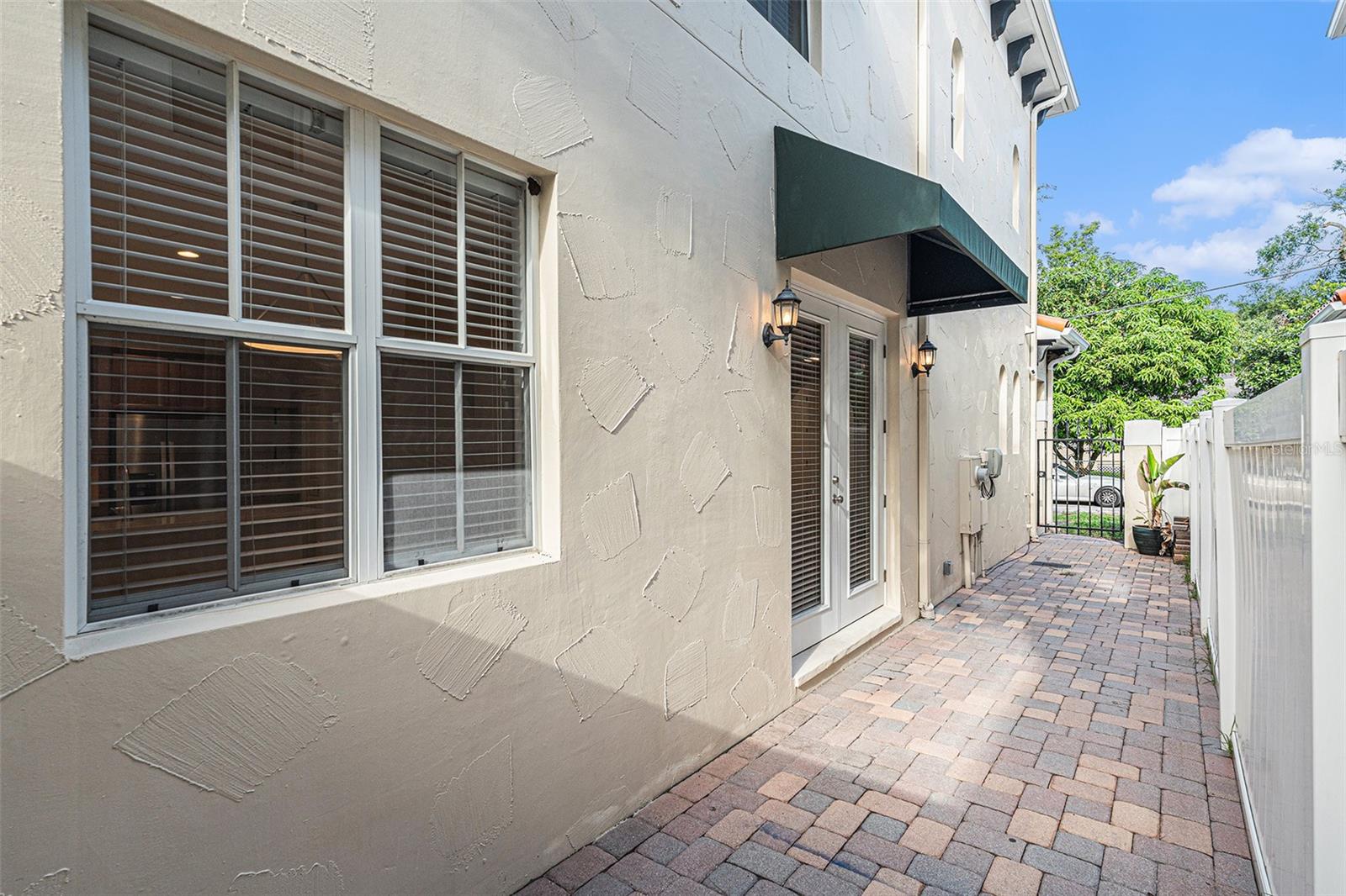 Image 23 of 26 For 111 Melville Avenue 2