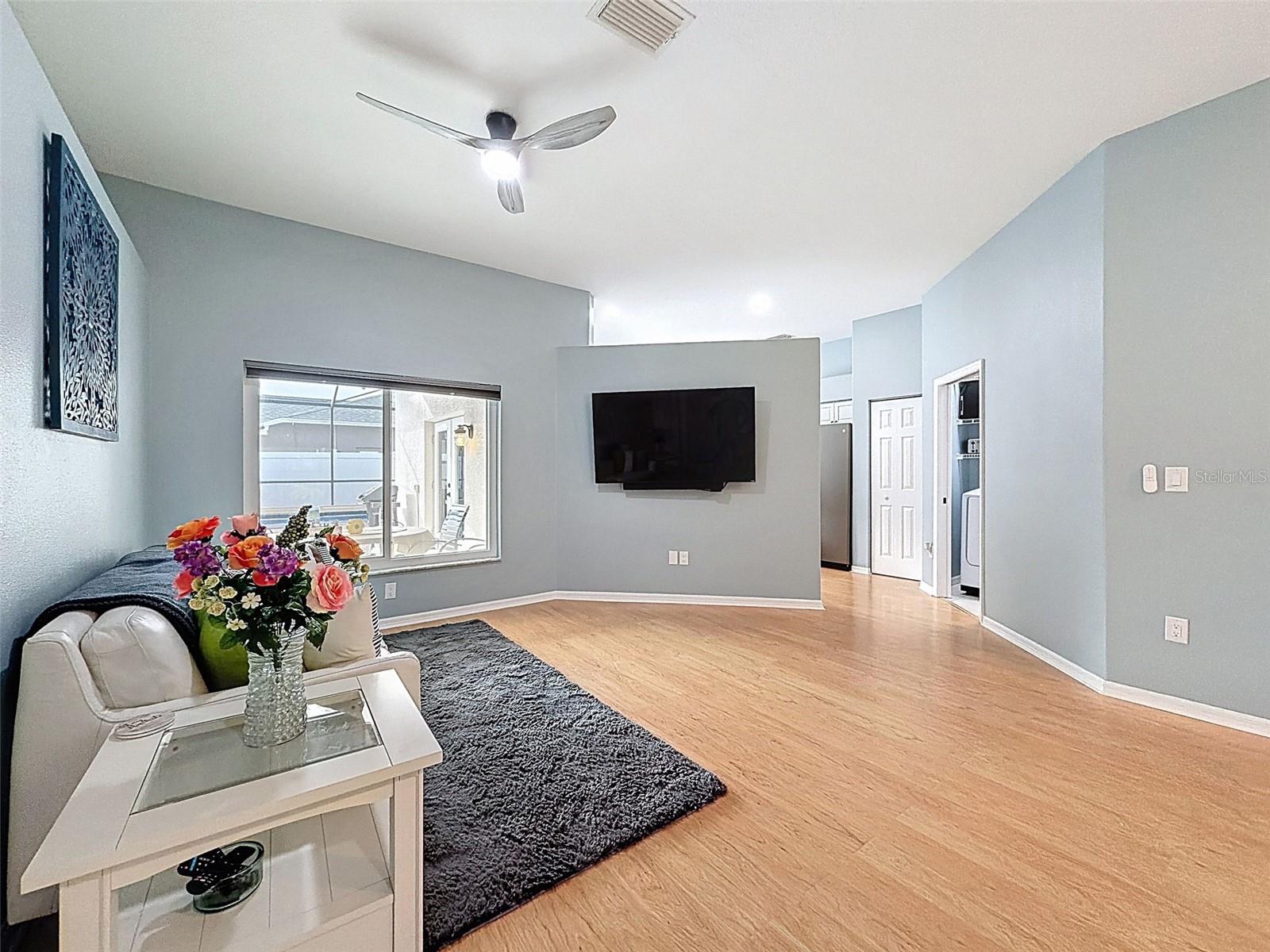 Image 11 of 61 For 724 Cypress Park Avenue