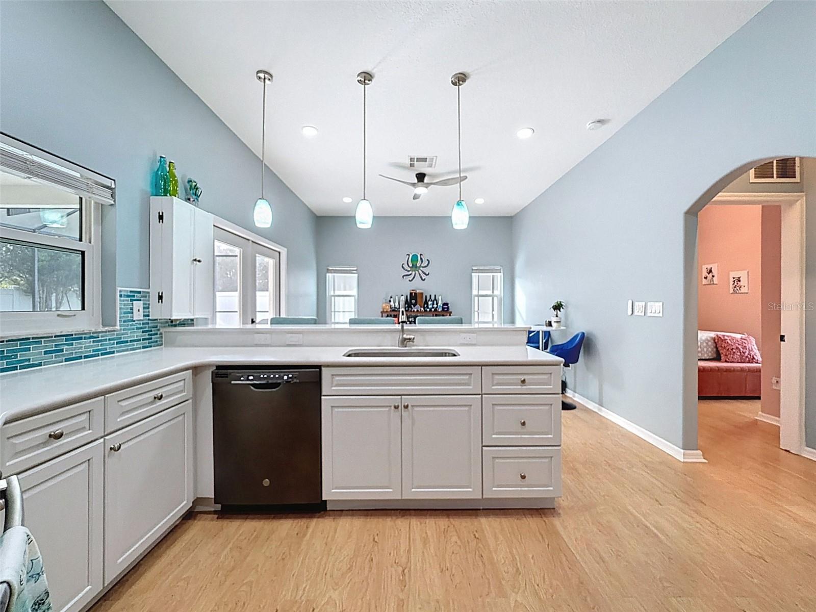 Image 14 of 61 For 724 Cypress Park Avenue