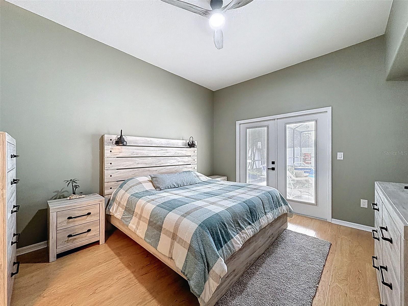 Image 21 of 61 For 724 Cypress Park Avenue