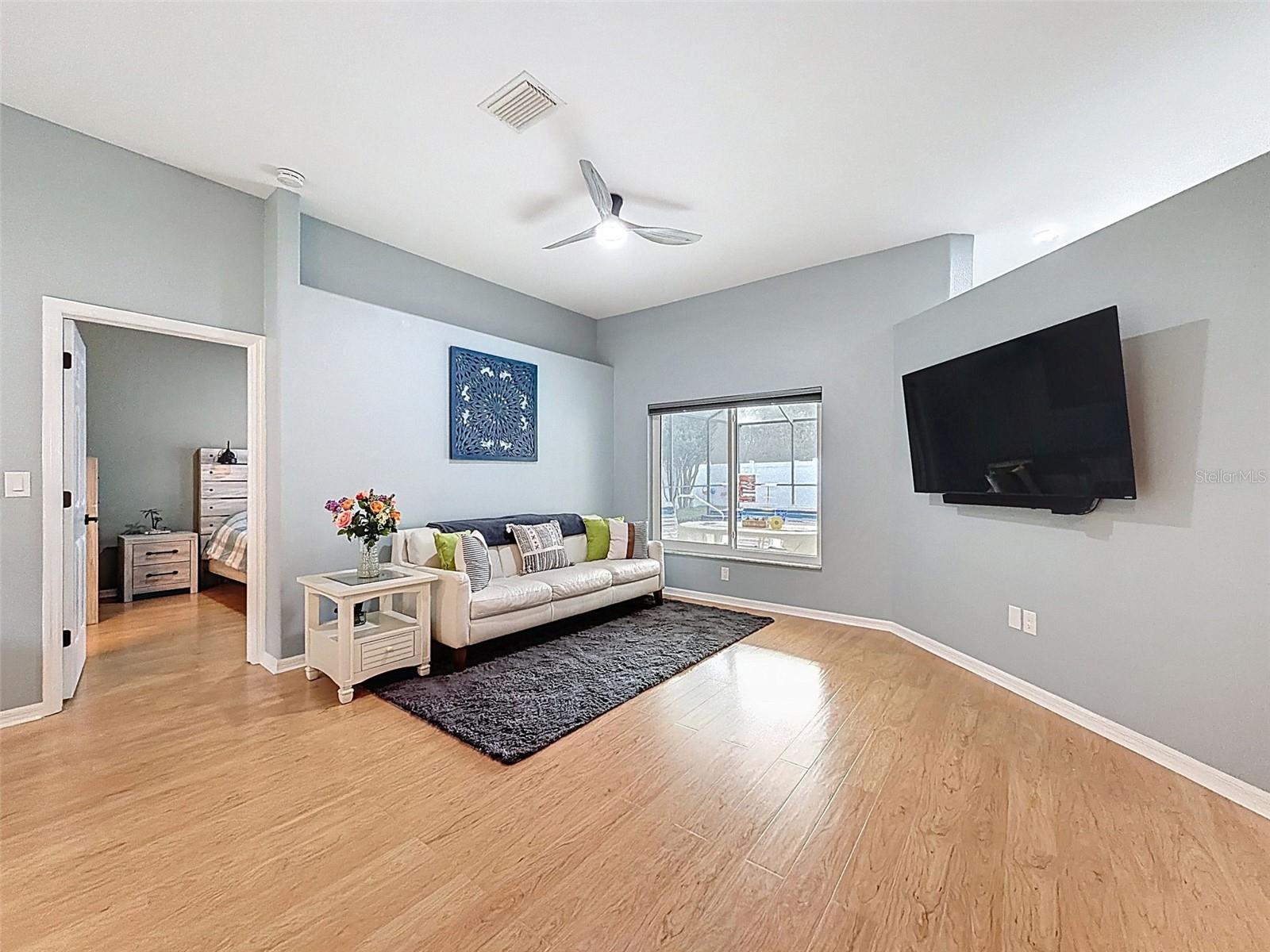 Image 8 of 61 For 724 Cypress Park Avenue