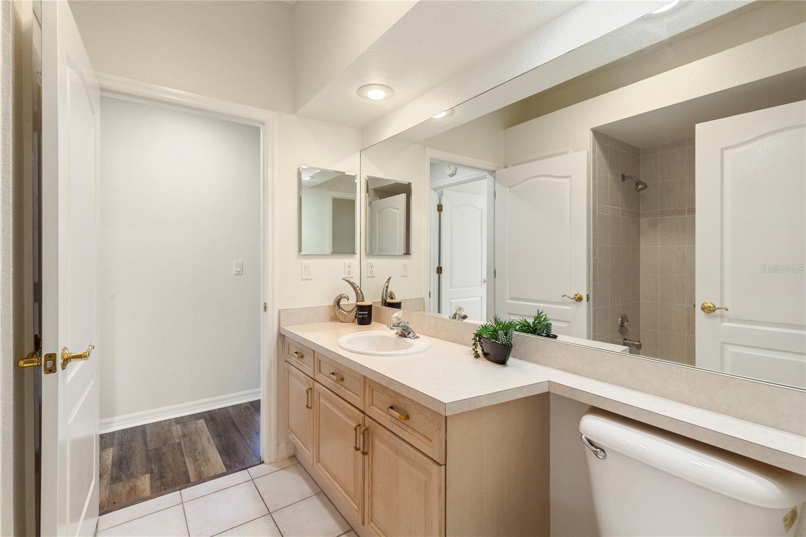 Image 20 of 38 For 2142 Andrews Court